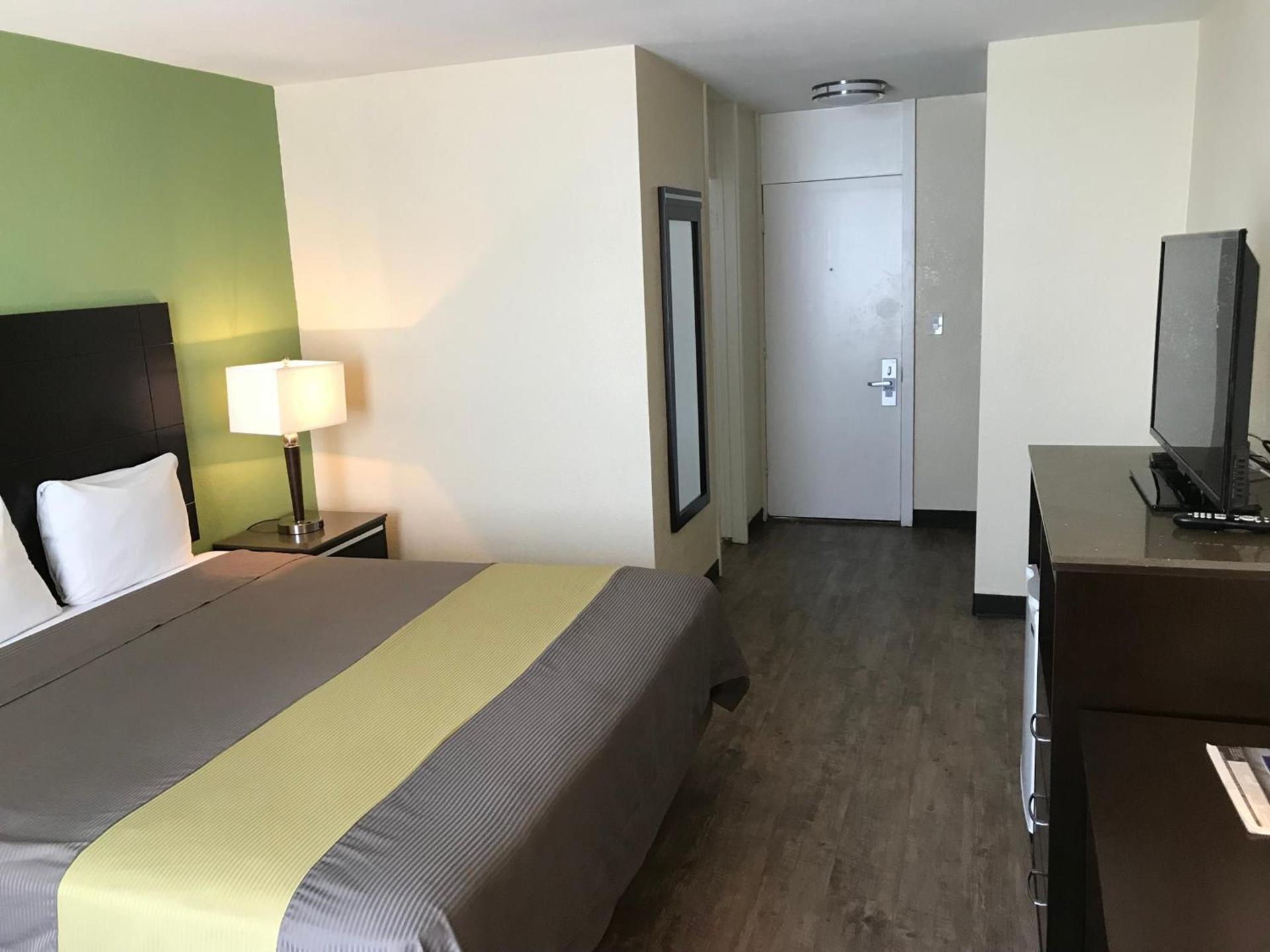 Inn Of Long Beach photo 14