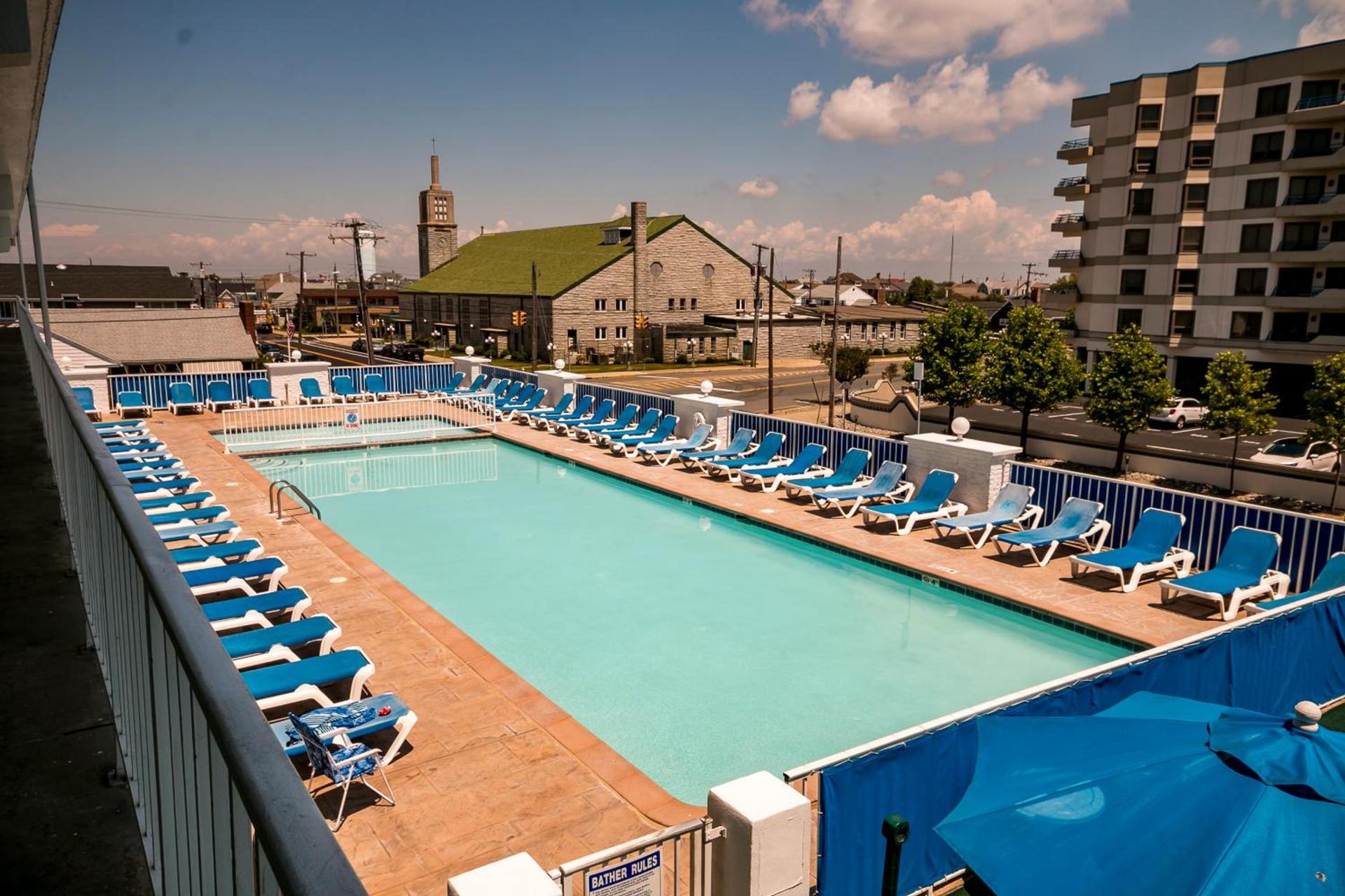 Admiral Resort Motel photo 8