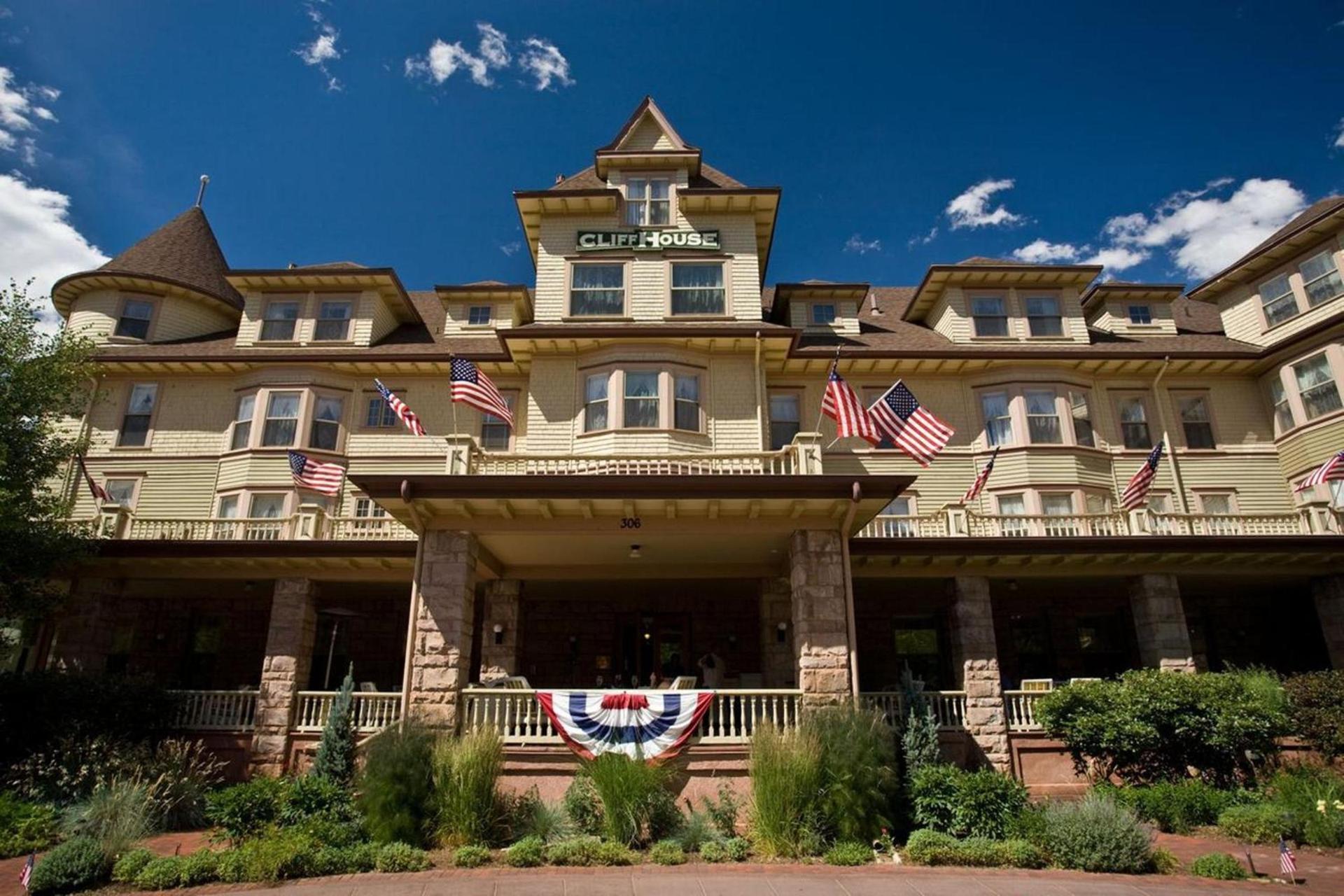 Cliff House at Pikes Peak photo 9