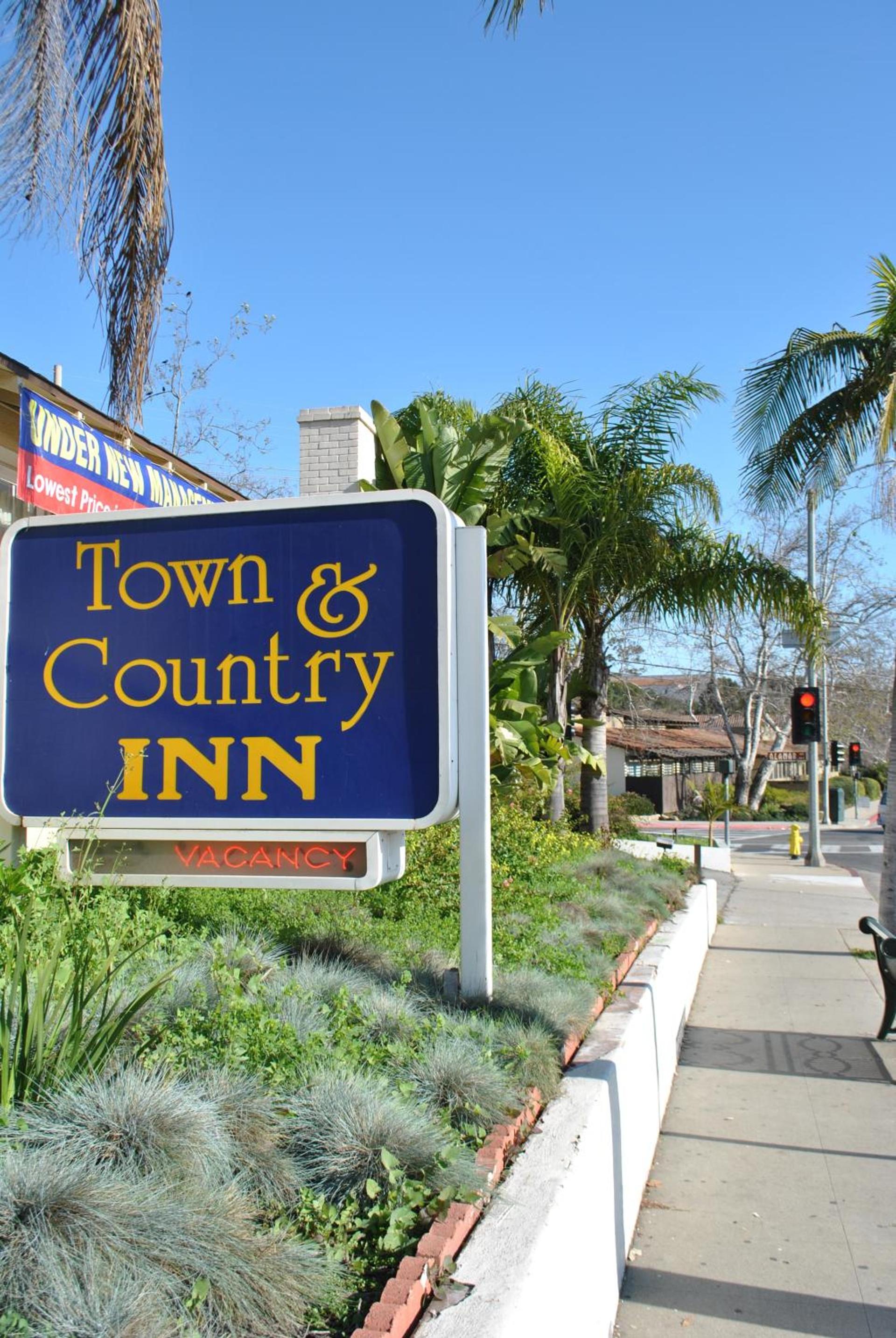 Town and Country Inn photo 7