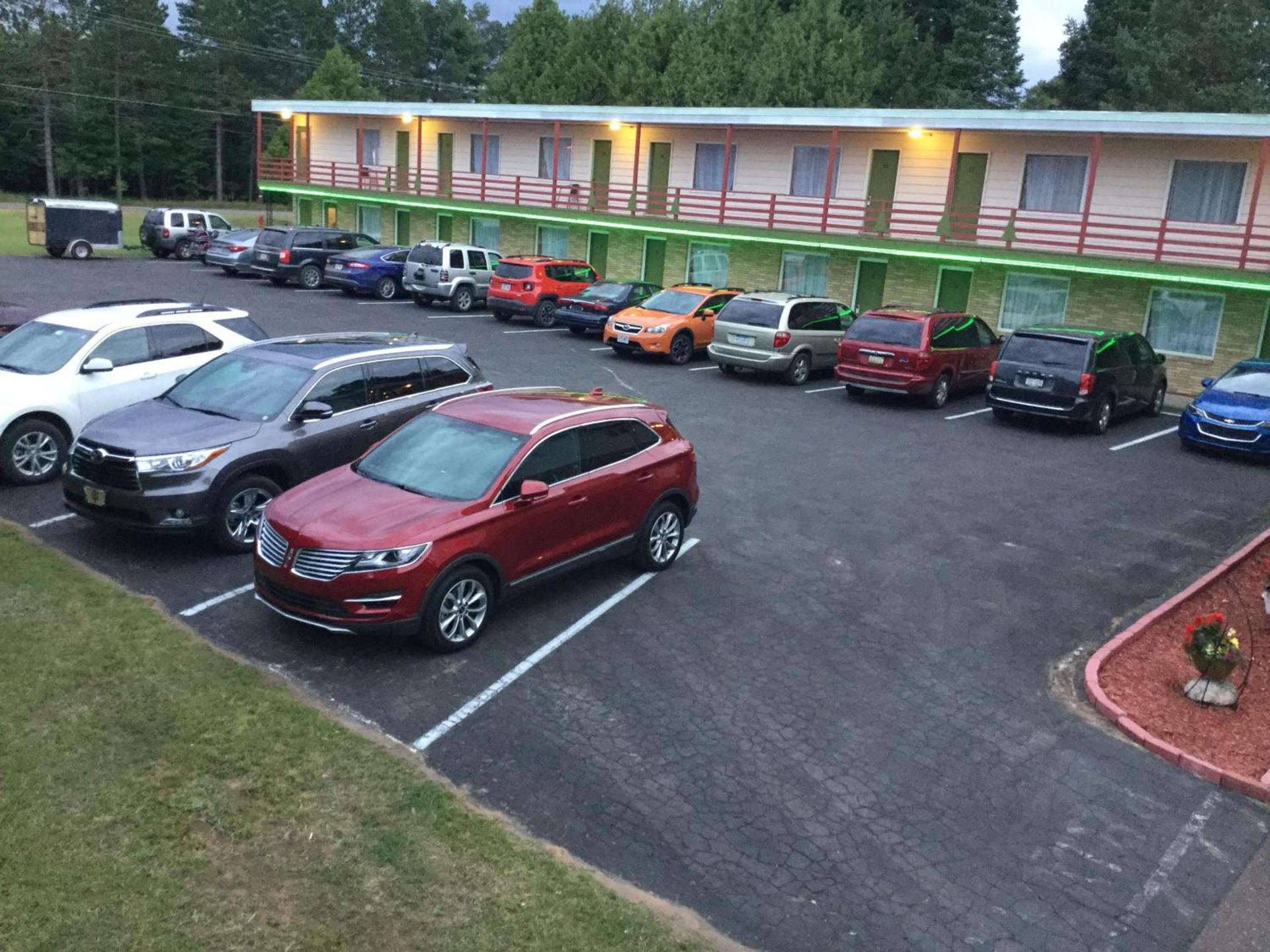 Cedars Motel photo 4