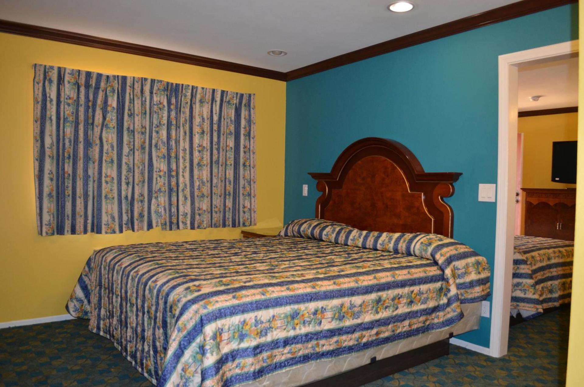 Cloud 9 Inn LAX photo 7