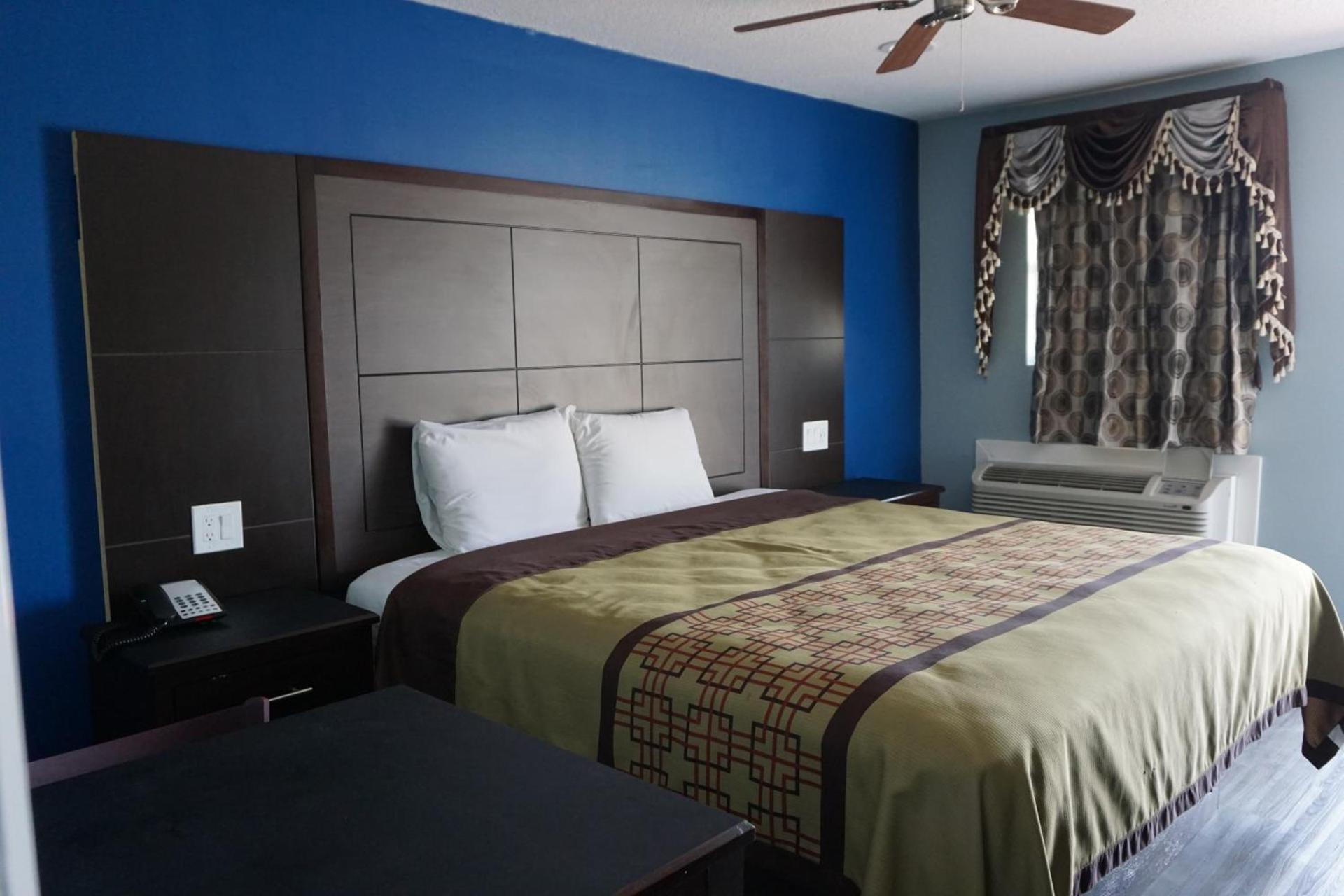 Star Light Inn photo 14