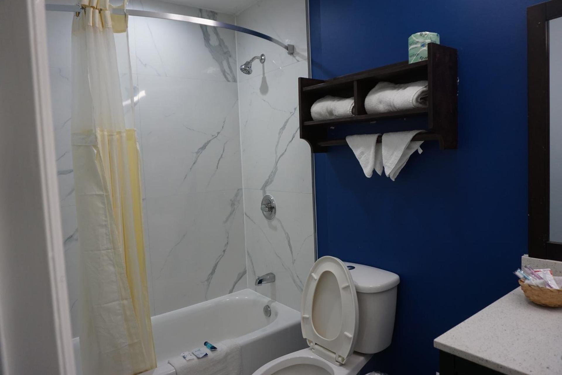 Star Light Inn photo 9
