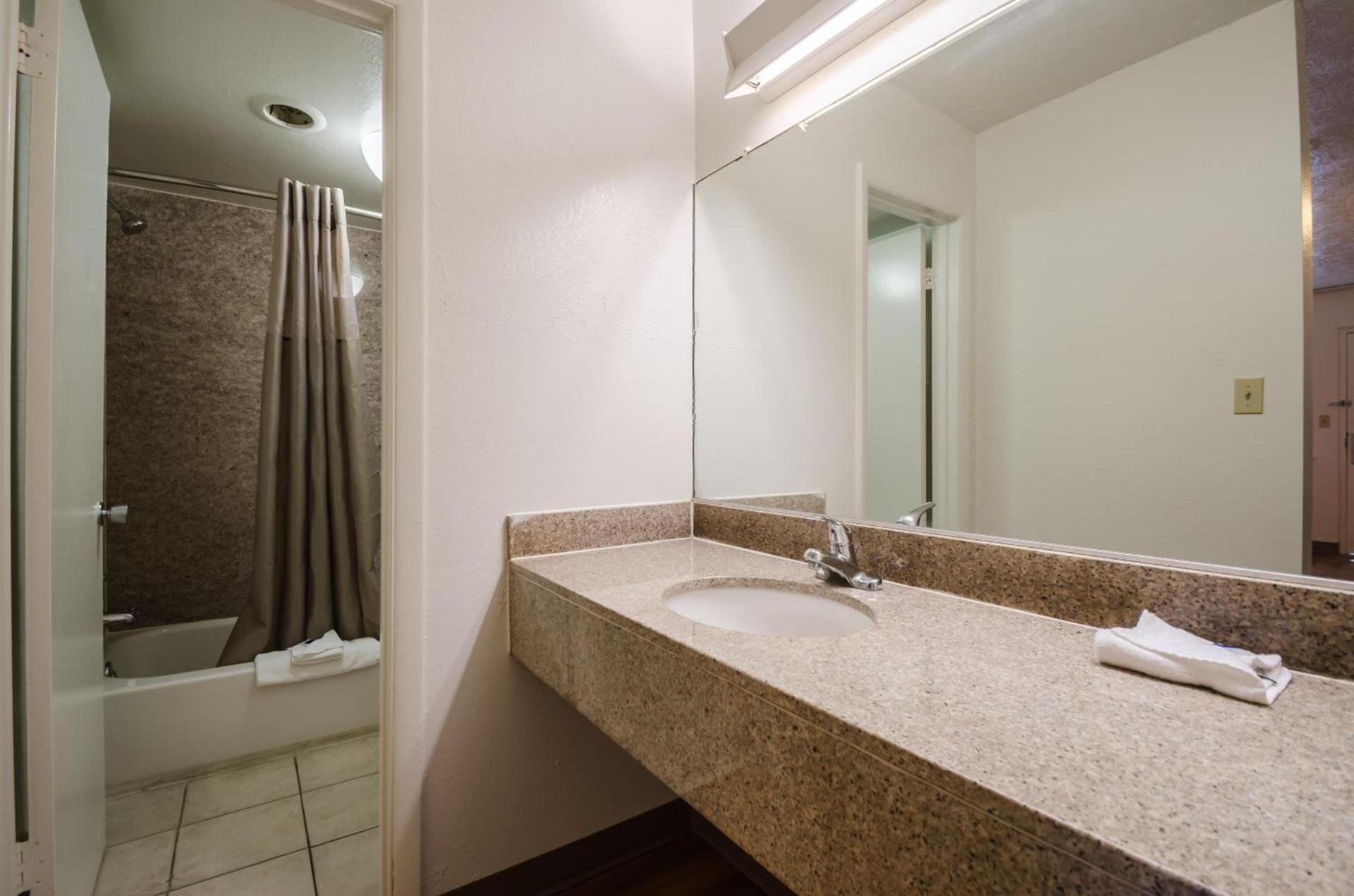 Motel 6-Commerce, GA photo 36