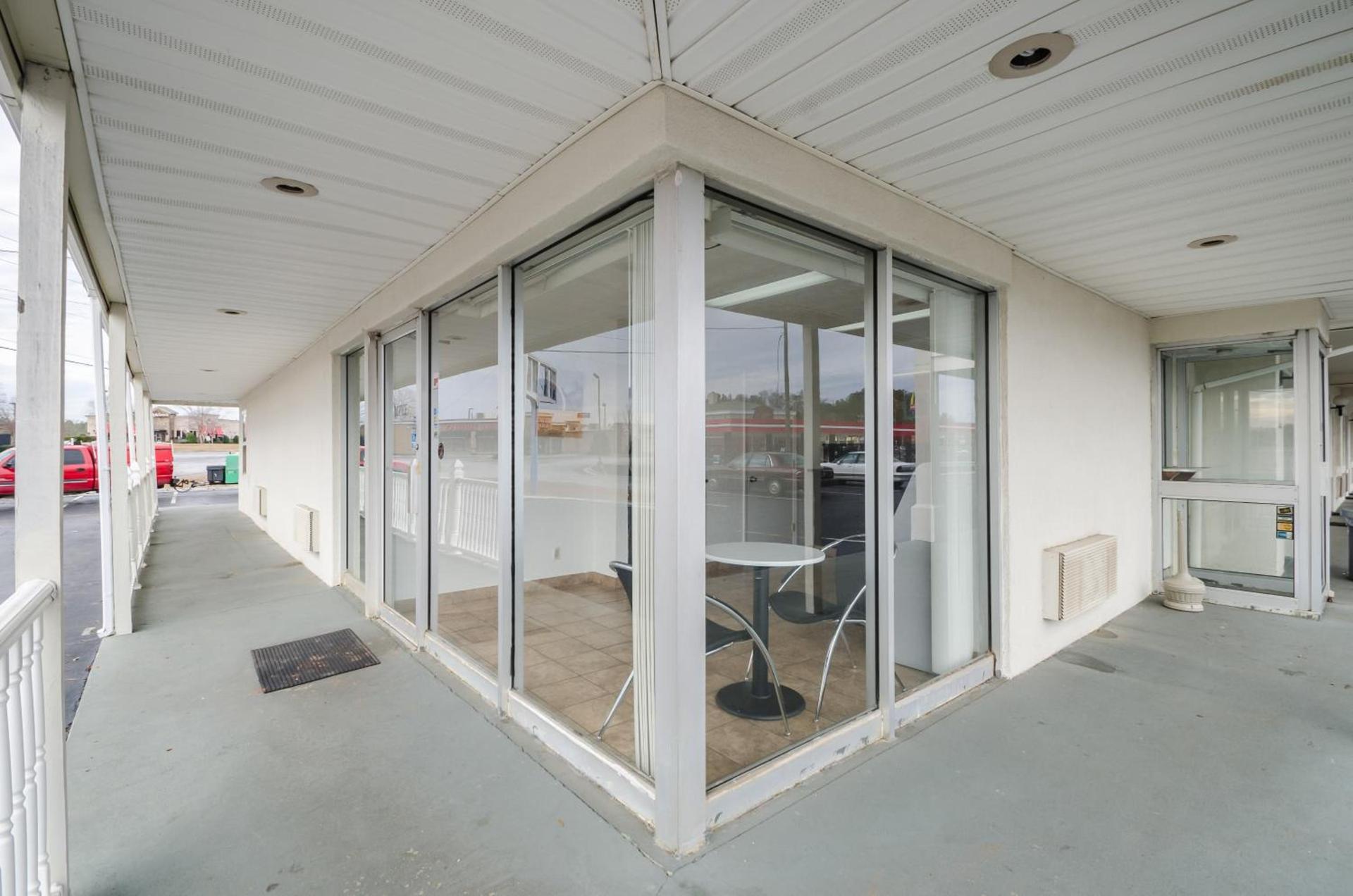 Motel 6-Commerce, GA photo 48