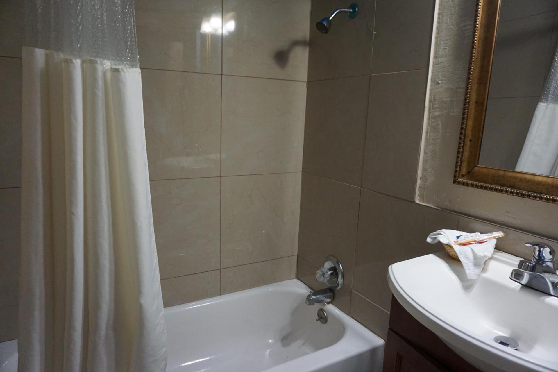 Star Light Inn photo 16