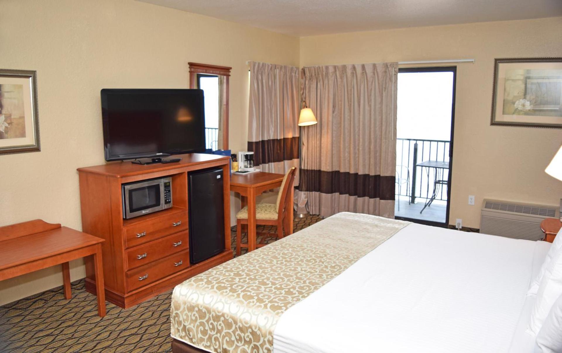 Beachfront Hotel Houghton Lake photo 22