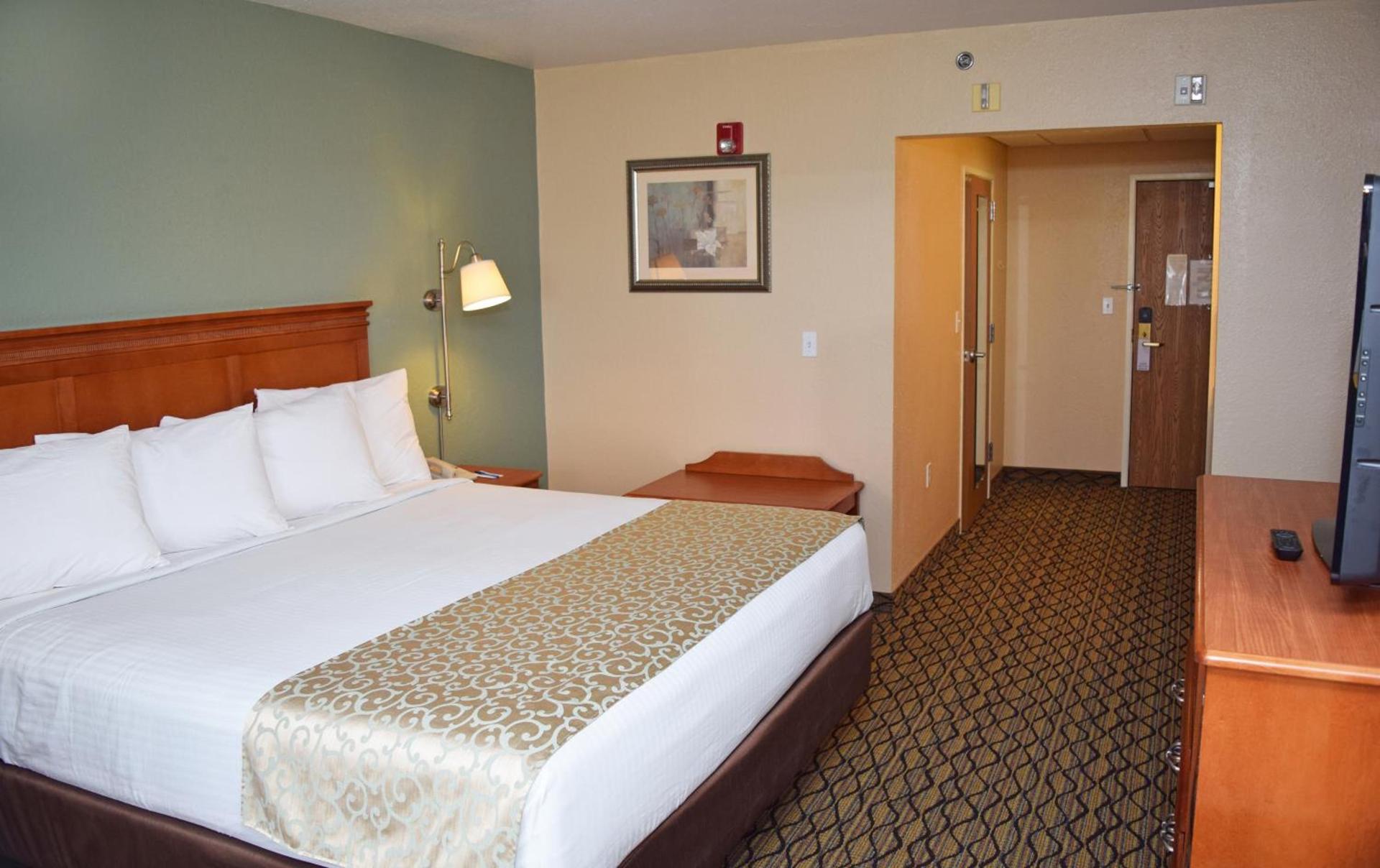 Beachfront Hotel Houghton Lake photo 17