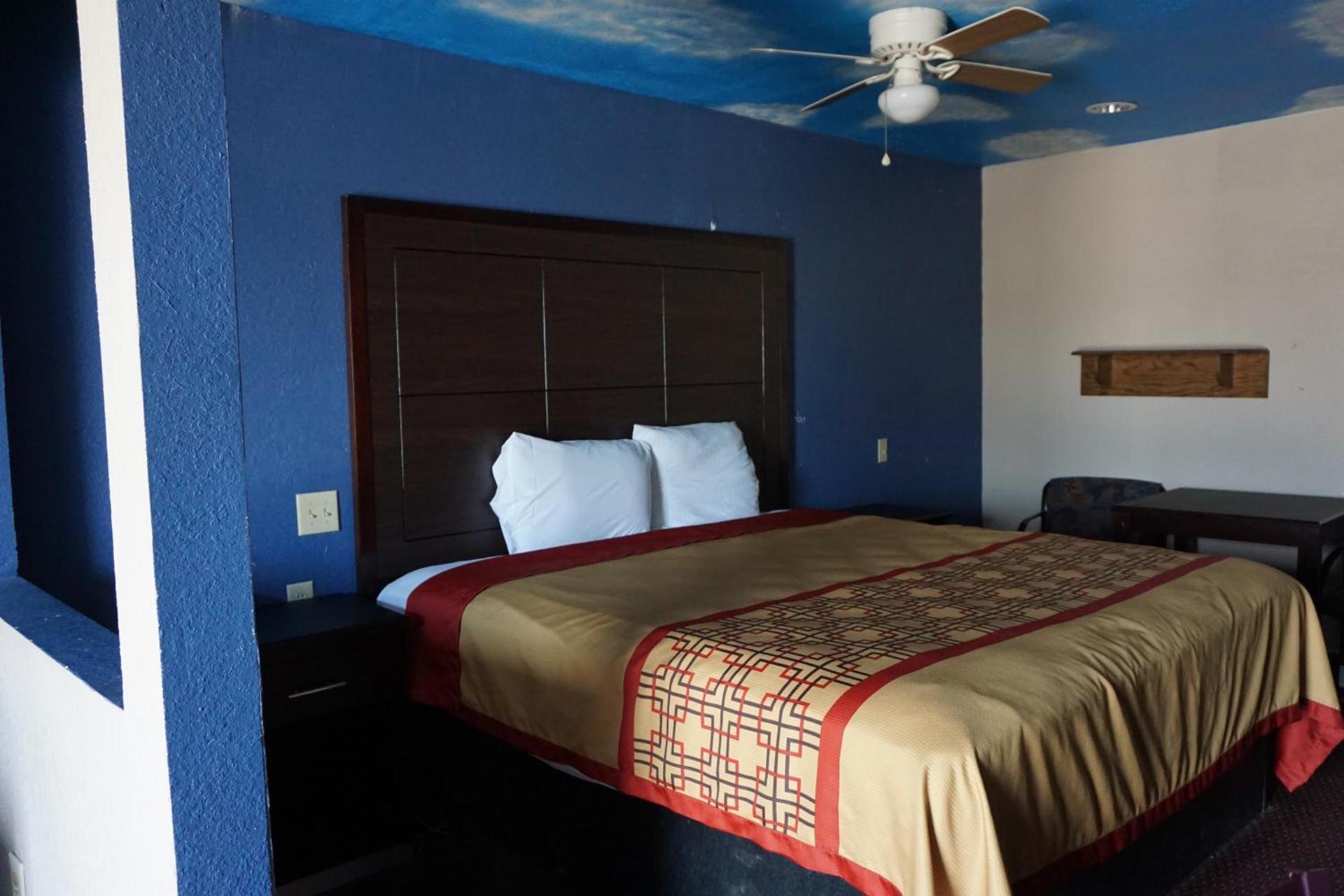 Star Light Inn photo 7