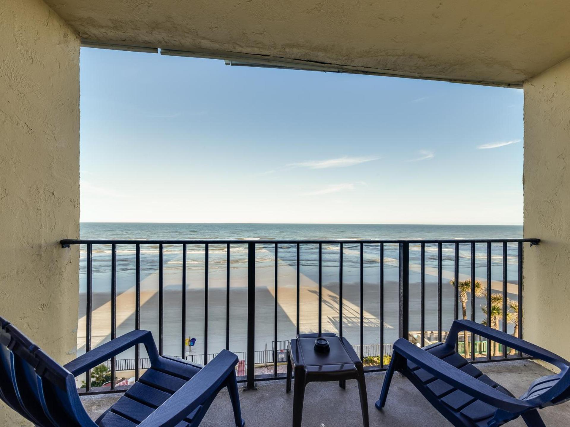 Beachside Hotel photo 11