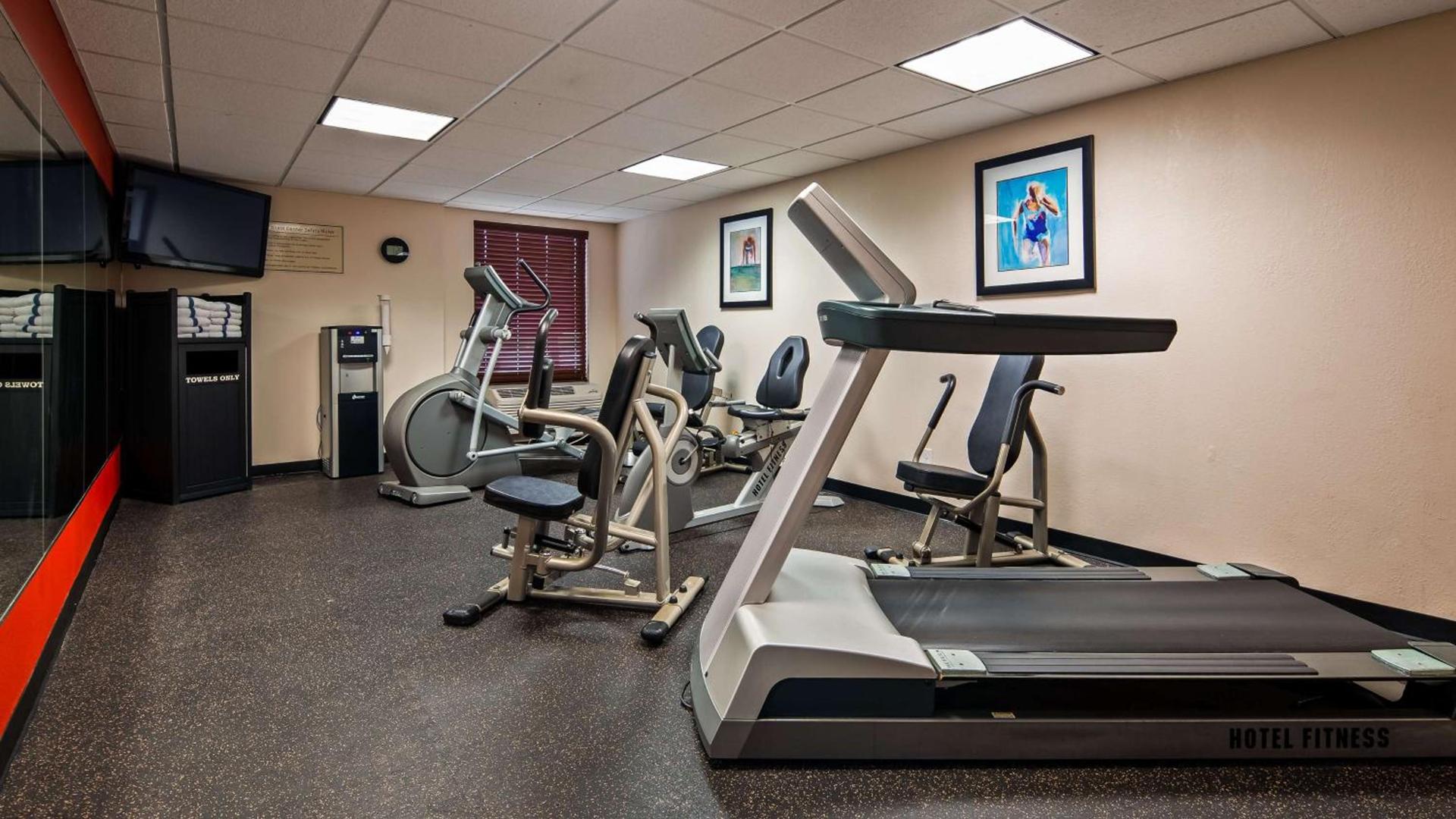 Best Western Plus Parkway Hotel photo 6