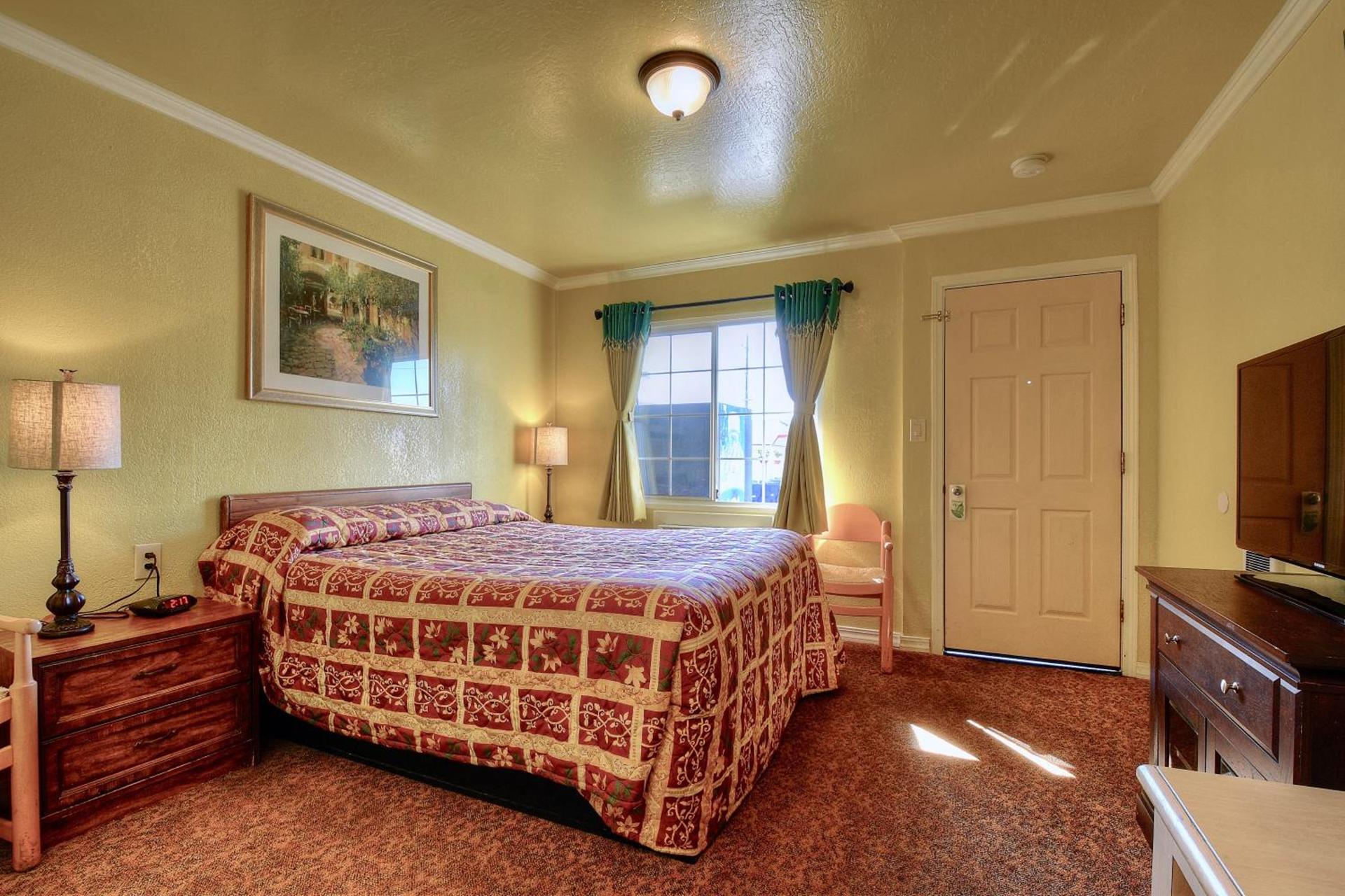 Bayside Inn photo 19
