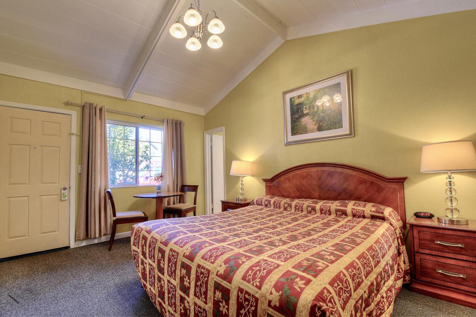 Bayside Inn photo 23