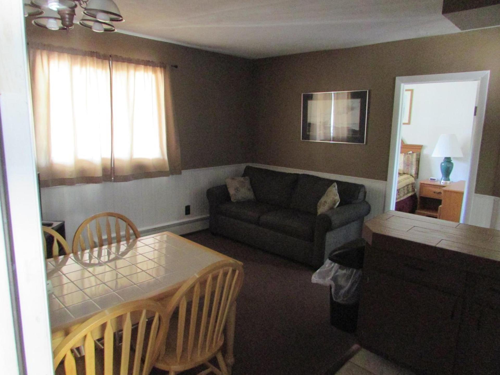 The Lake George Inn photo 21