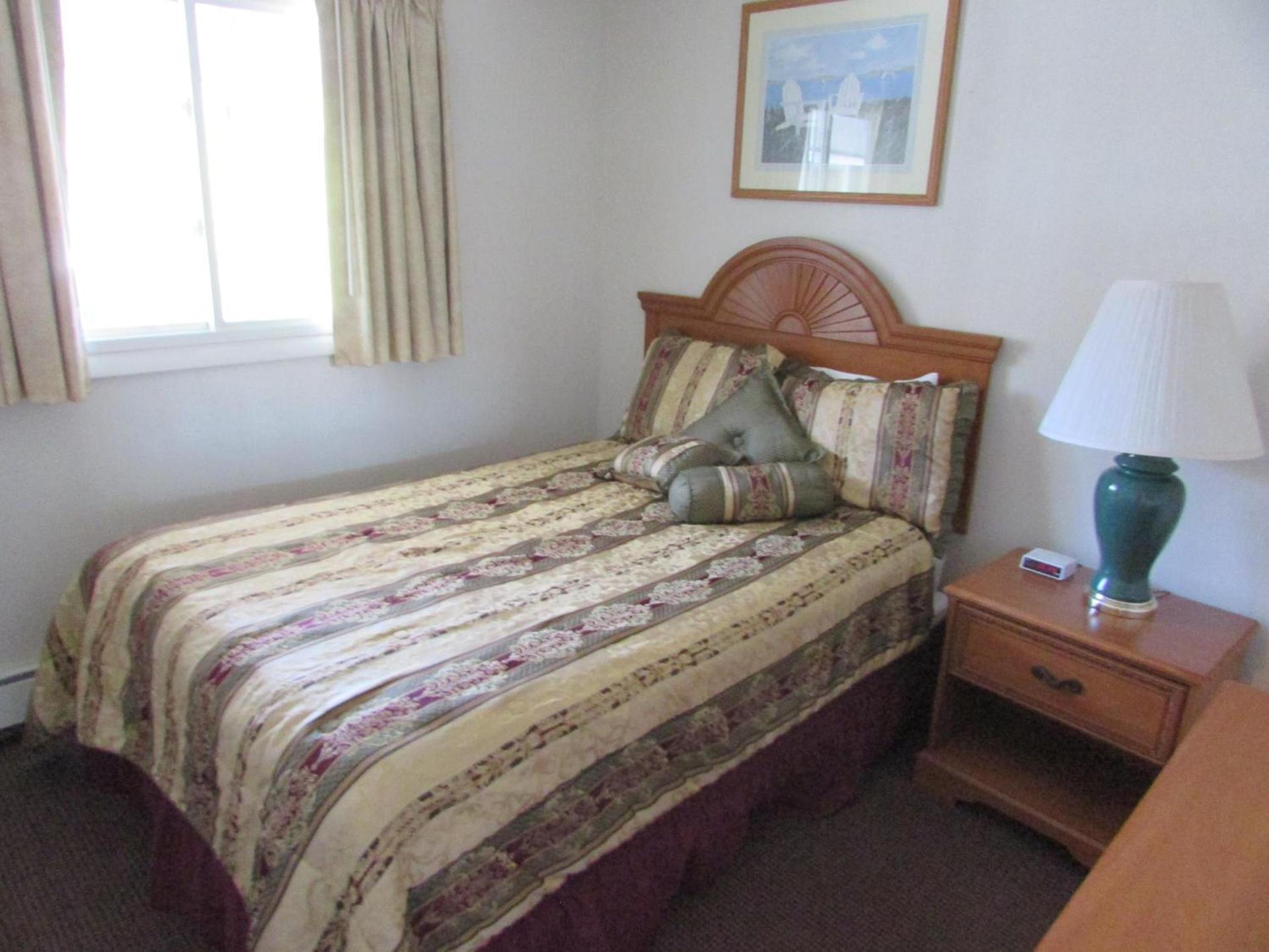 The Lake George Inn photo 49