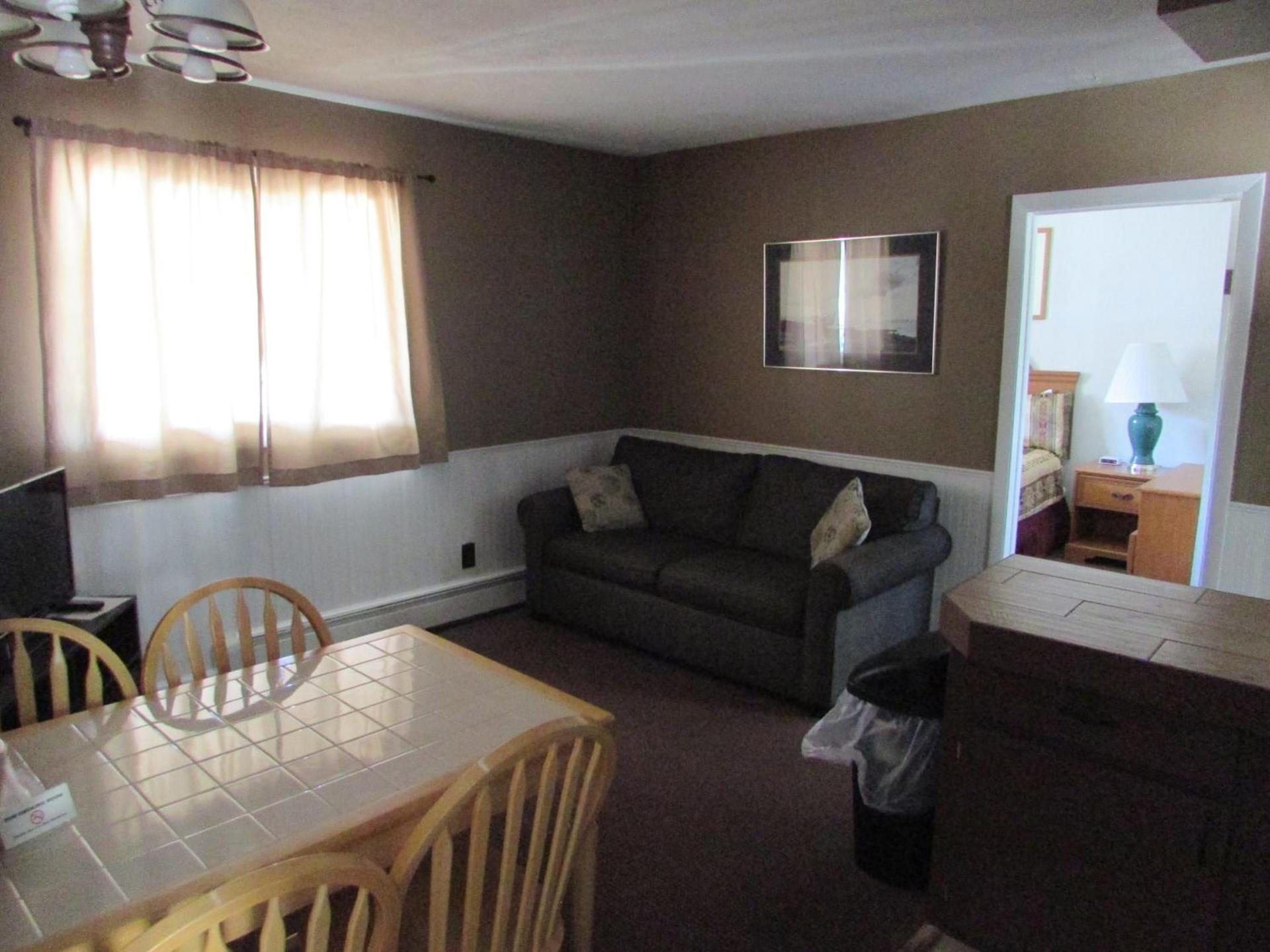 The Lake George Inn photo 53