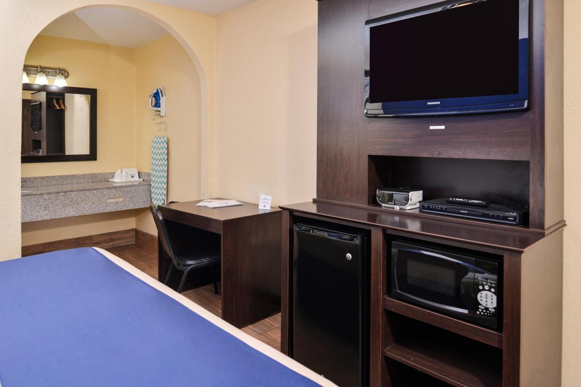 Americas Best Value Inn Medical Center Downtown photo 12