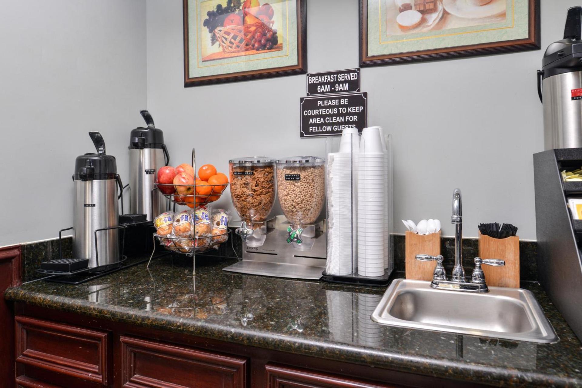 Americas Best Value Inn Medical Center Downtown photo 8