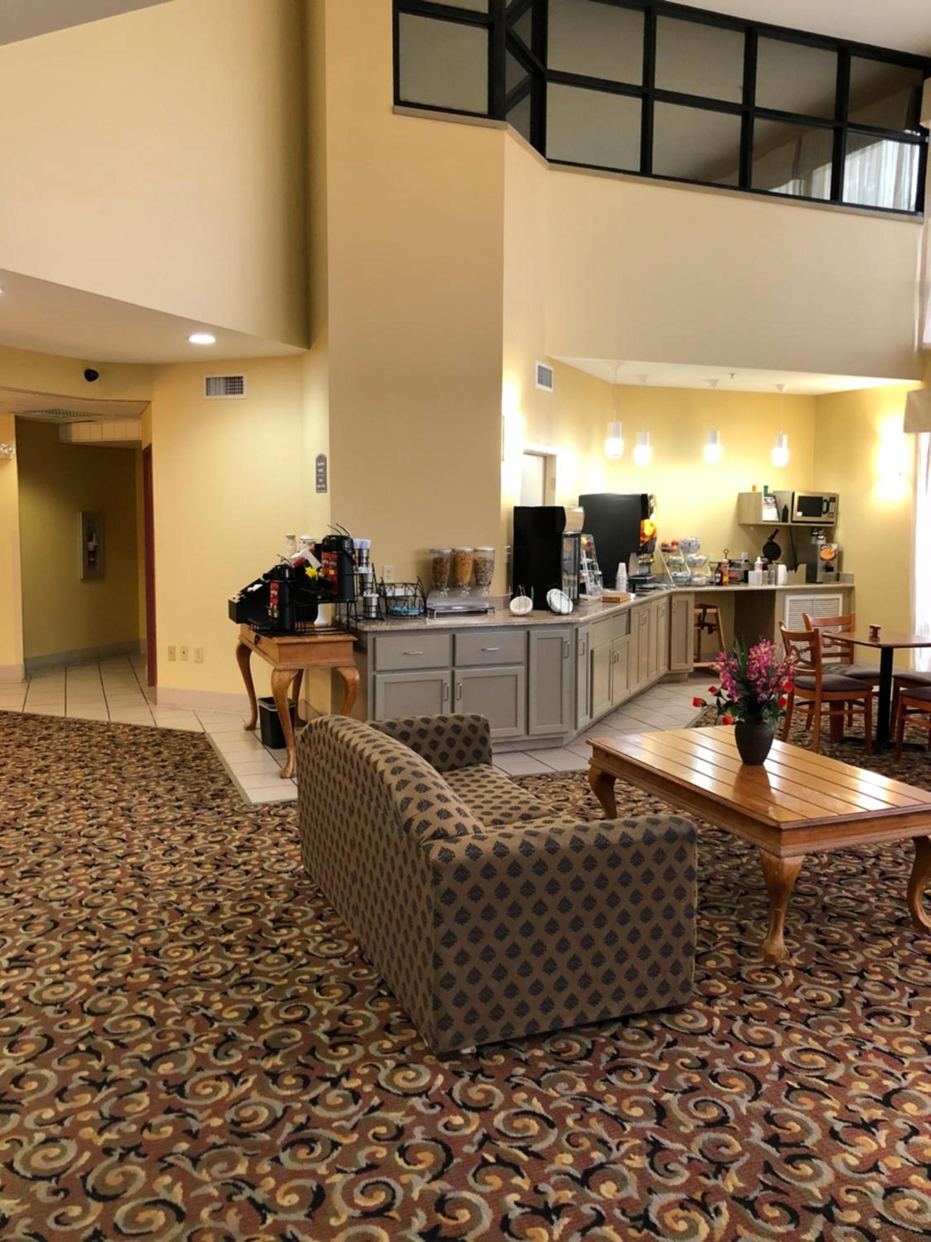 Millennium Inn photo 10