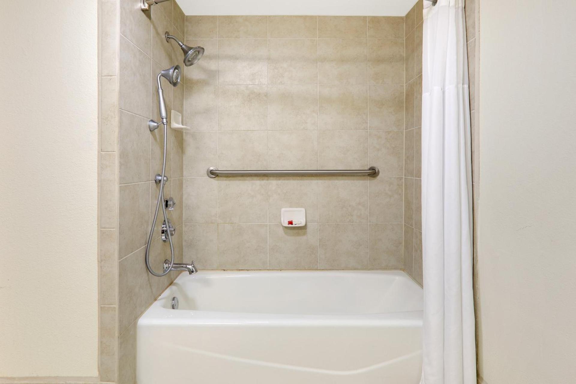 Baymont by Wyndham Roswell photo 30