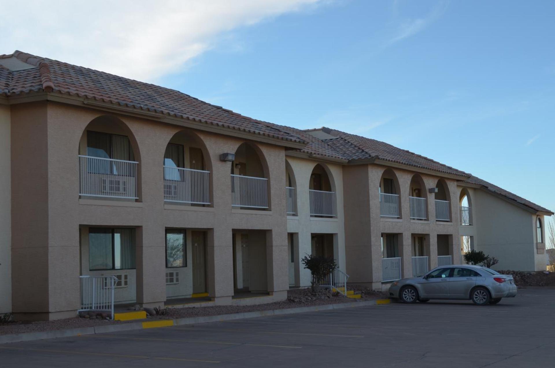 Days Inn by Wyndham Holbrook photo 46