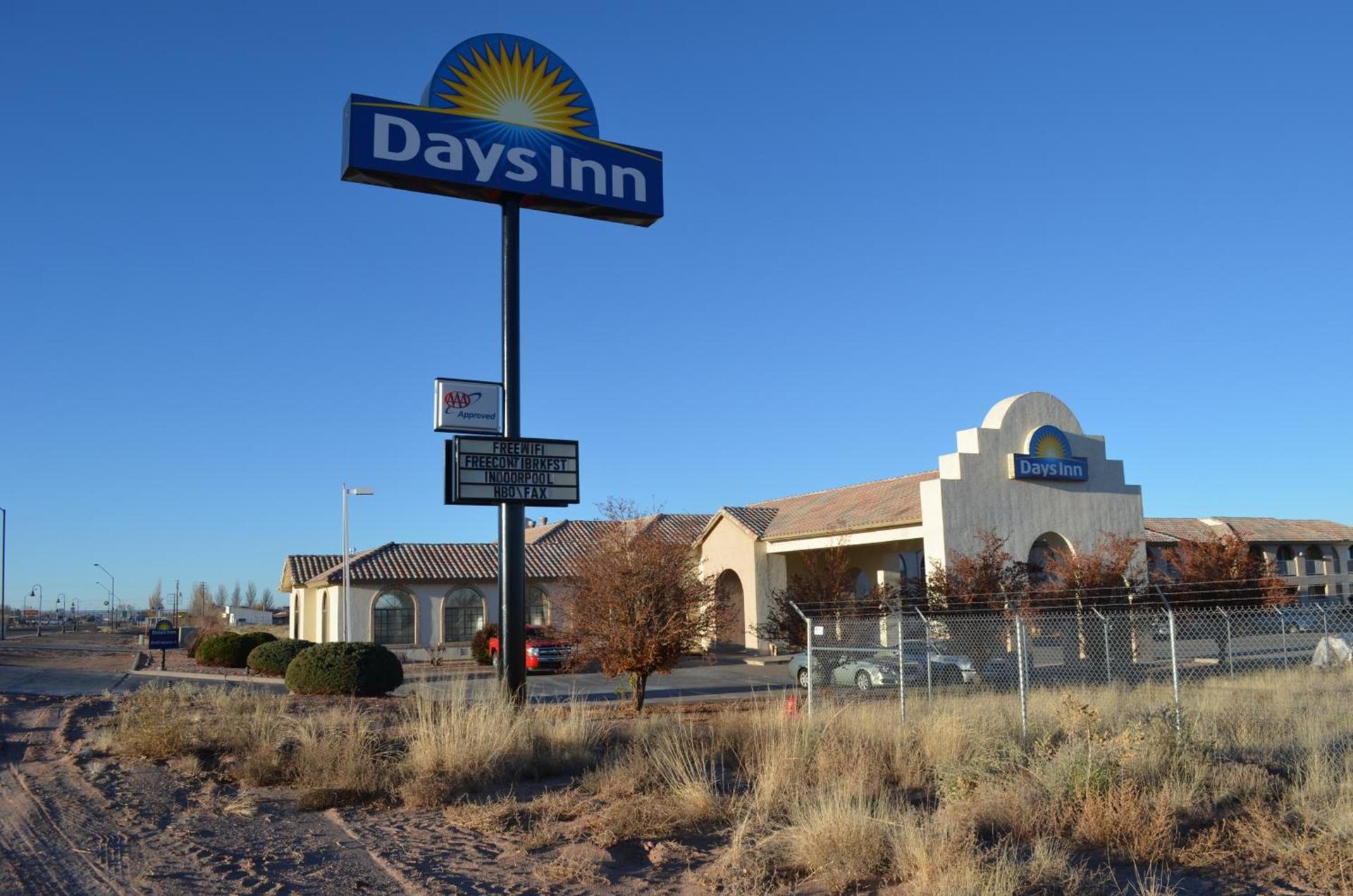 Days Inn by Wyndham Holbrook photo 51