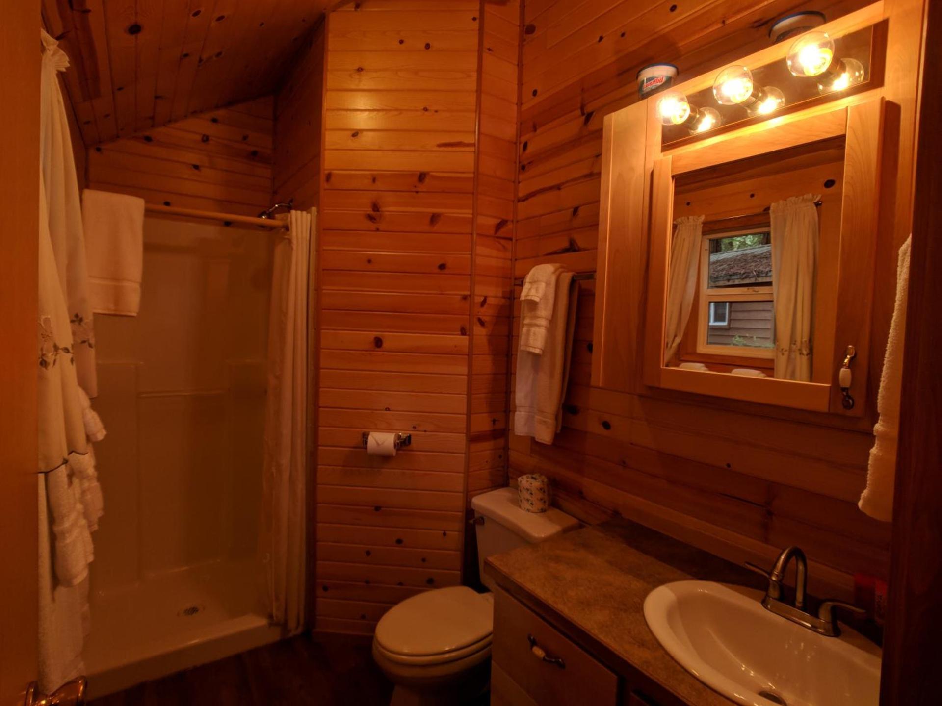 Emerald Forest Cabins photo 26