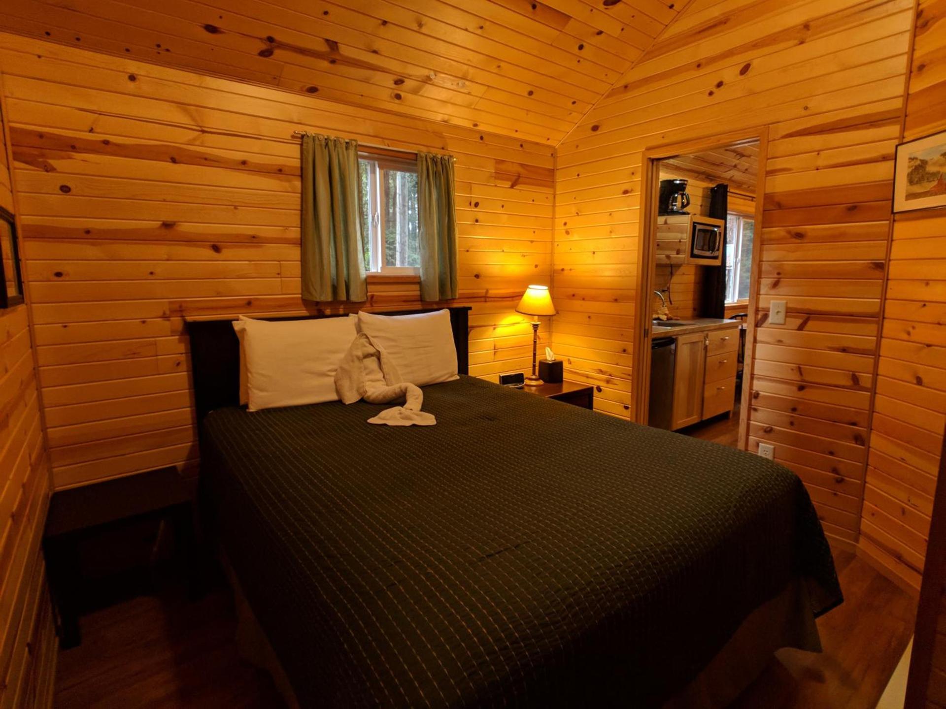 Emerald Forest Cabins photo 28