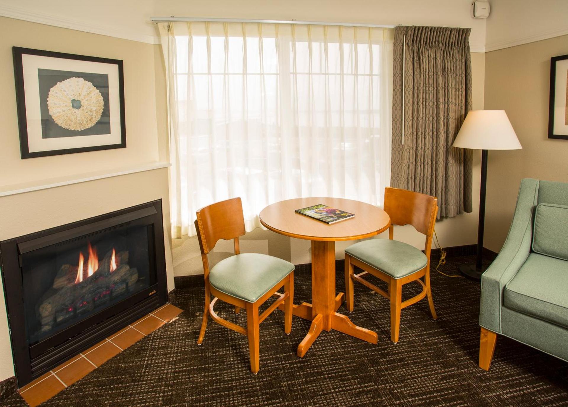Looking Glass Inn photo 22