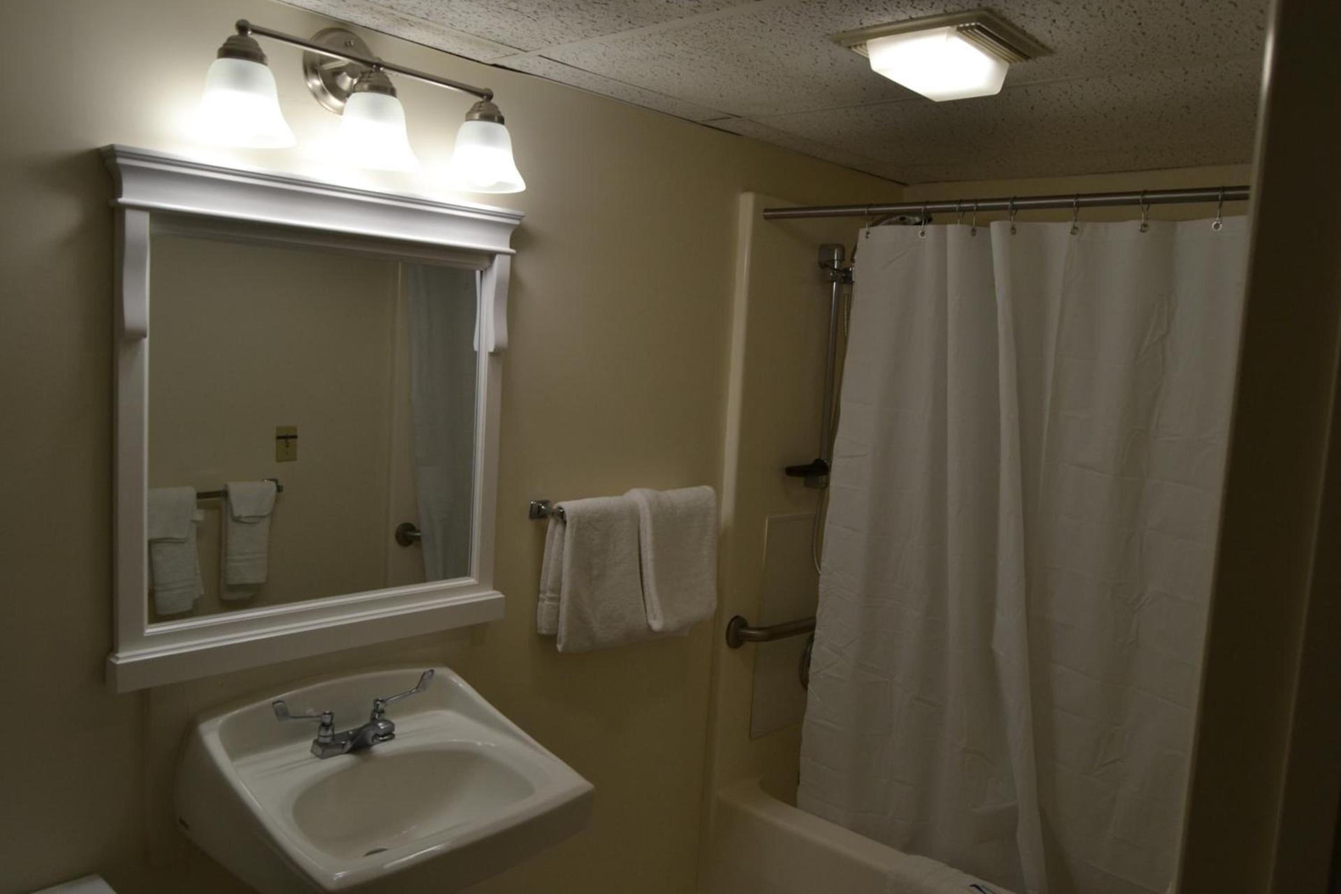 The Ship Motel photo 15