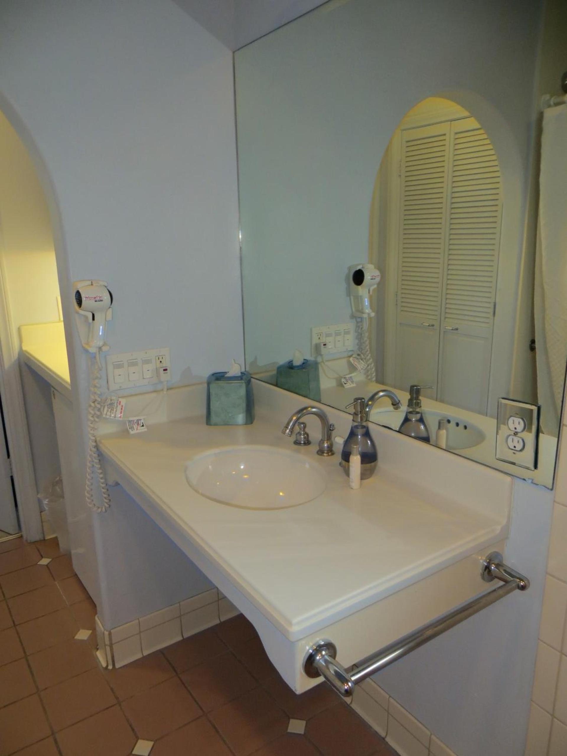 Casa Del Mar Inn photo 33
