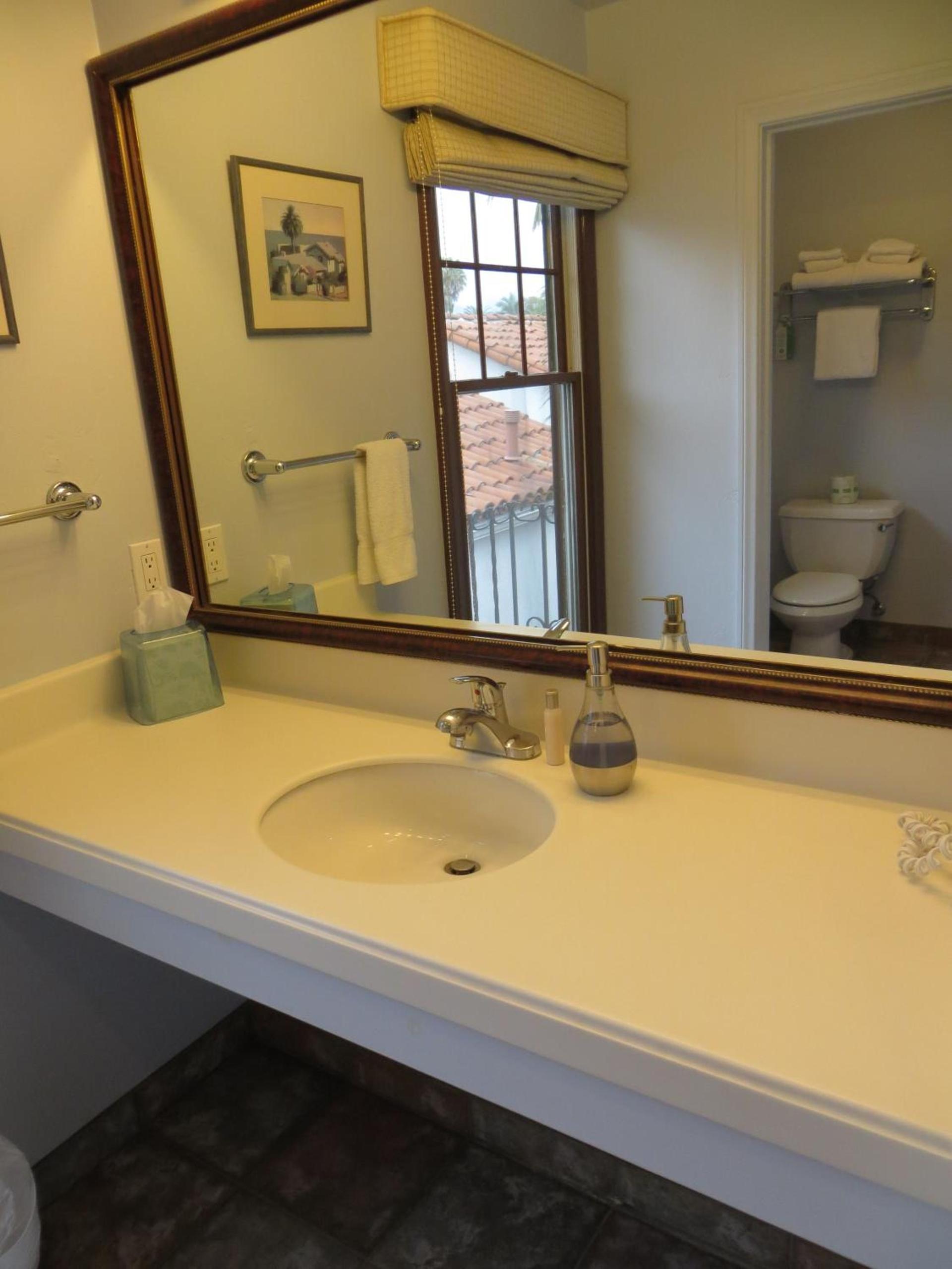 Casa Del Mar Inn photo 15
