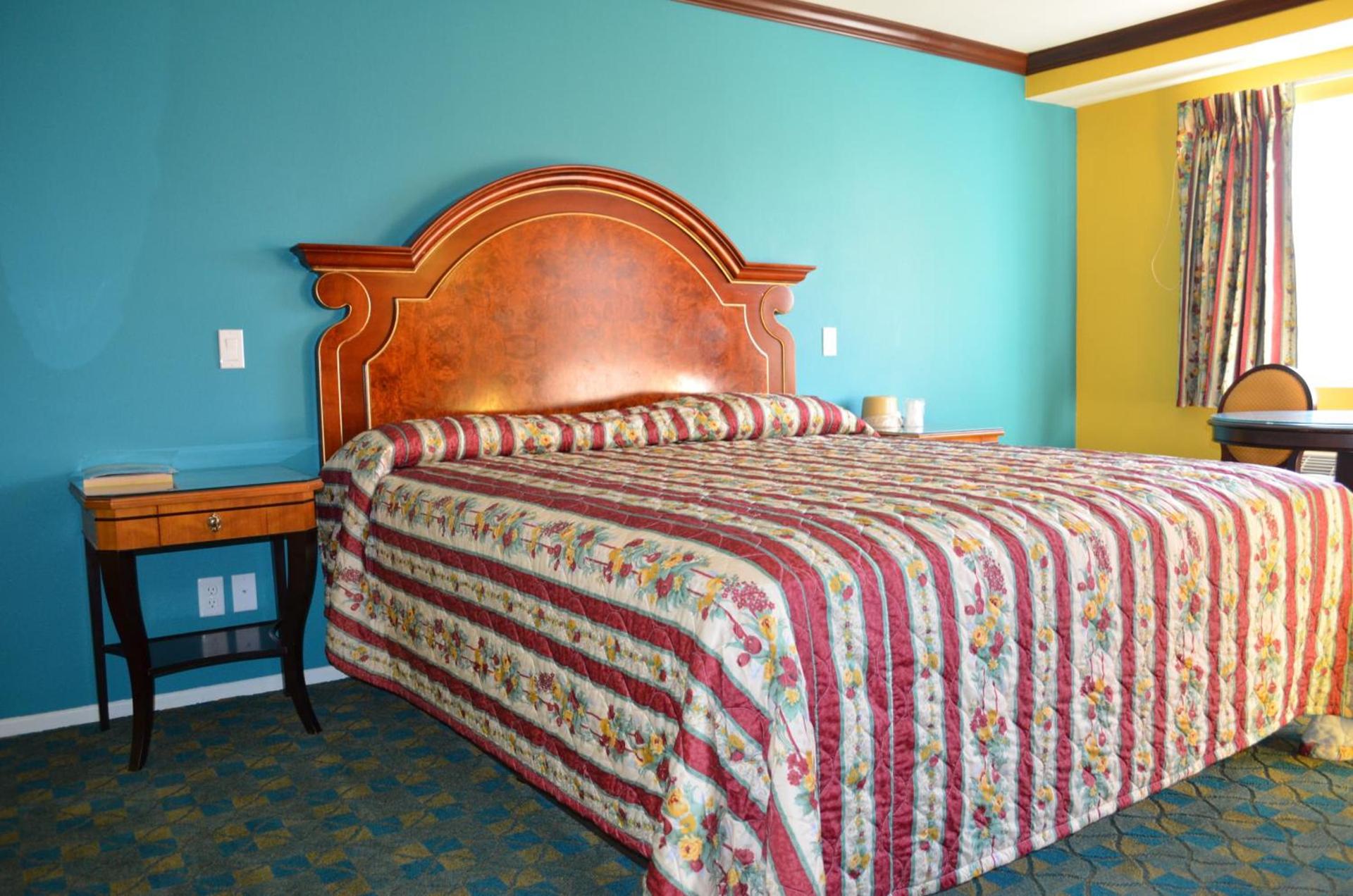 Cloud 9 Inn LAX photo 25