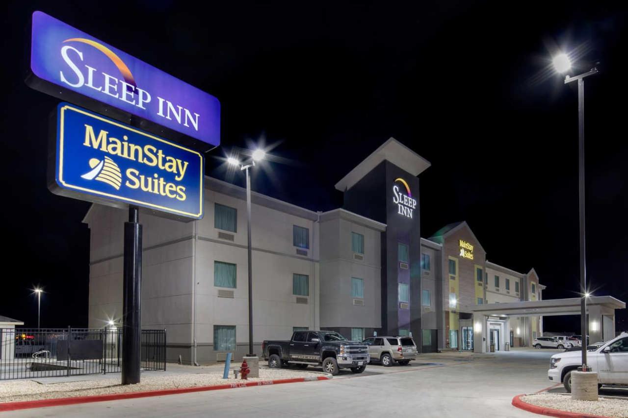 MainStay Suites Big Spring North I-20 photo 1