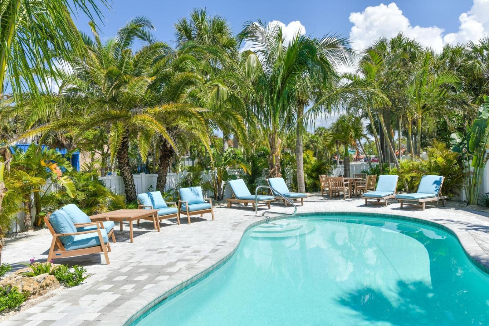 Tropical Breeze Resort photo 30