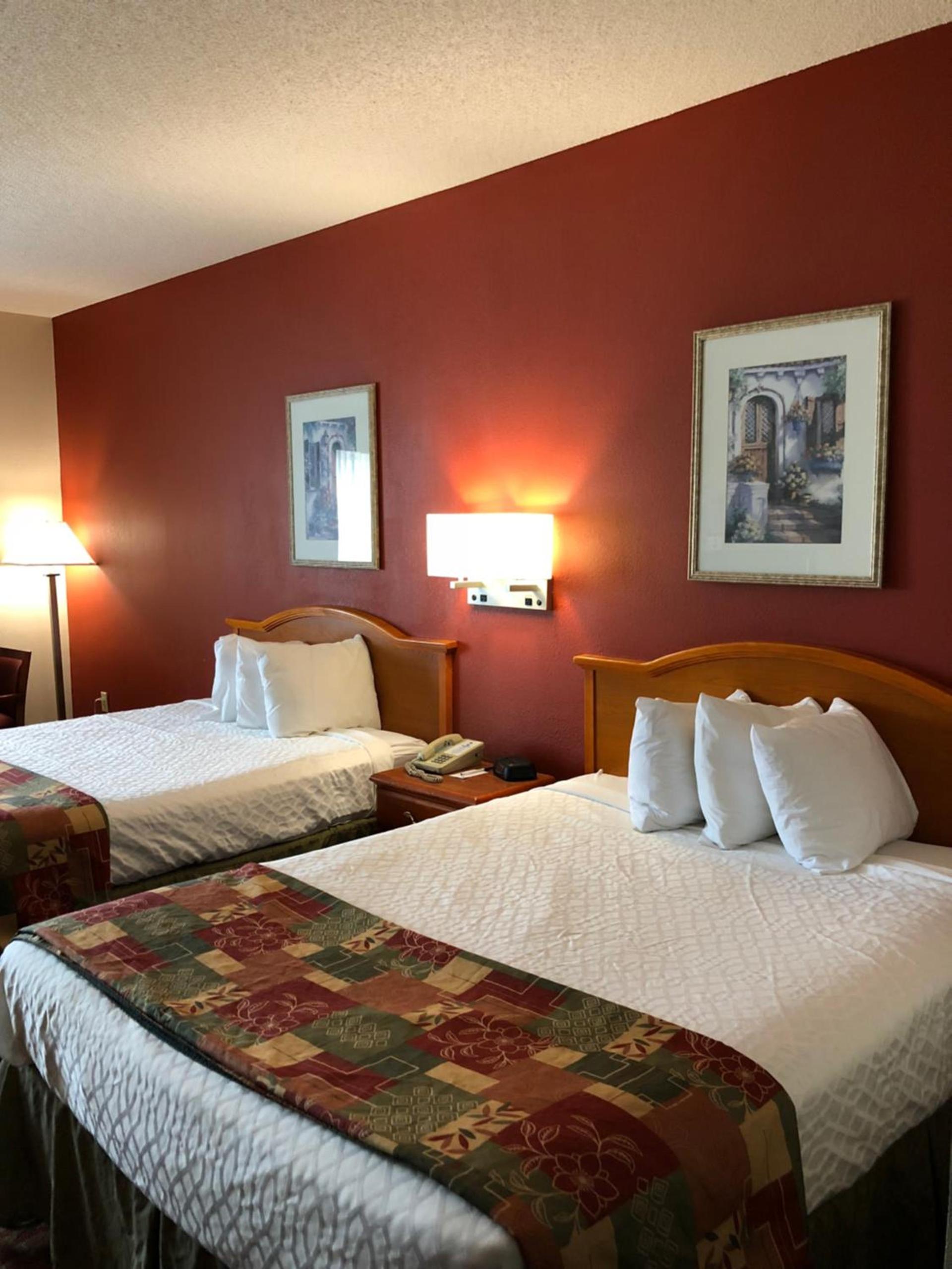 Millennium Inn photo 11
