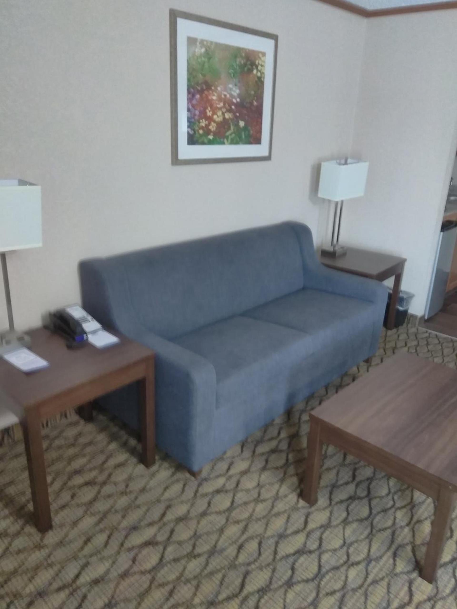 Baymont by Wyndham Madison Heights Detroit Area photo 37