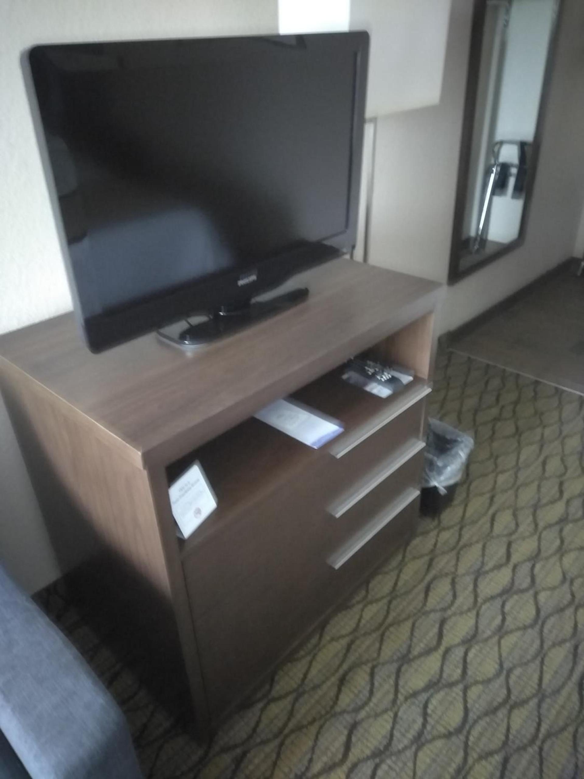 Baymont by Wyndham Madison Heights Detroit Area photo 48