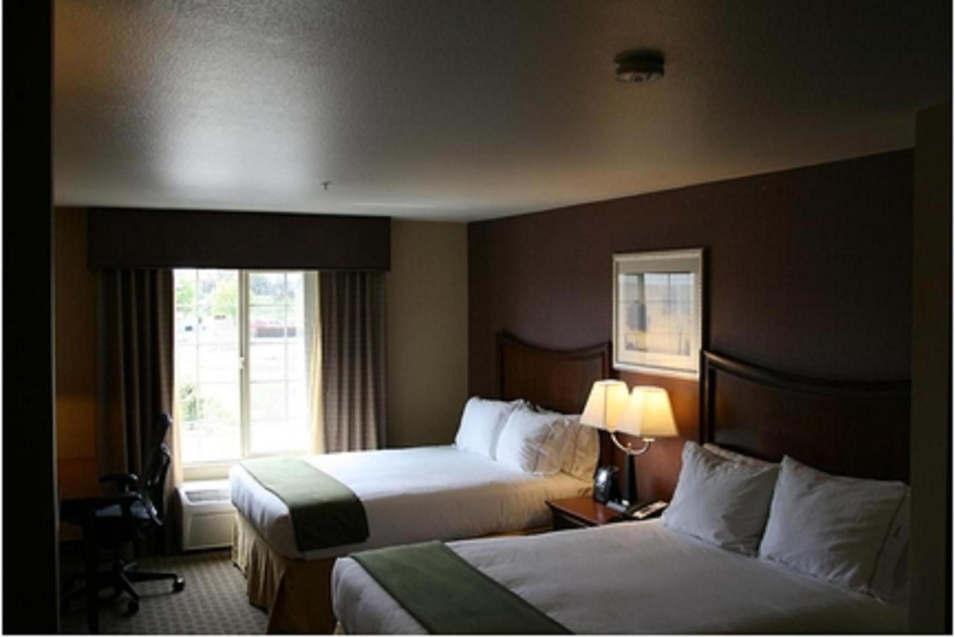 Holiday Inn Express Hotel & Suites Willows by IHG photo 8