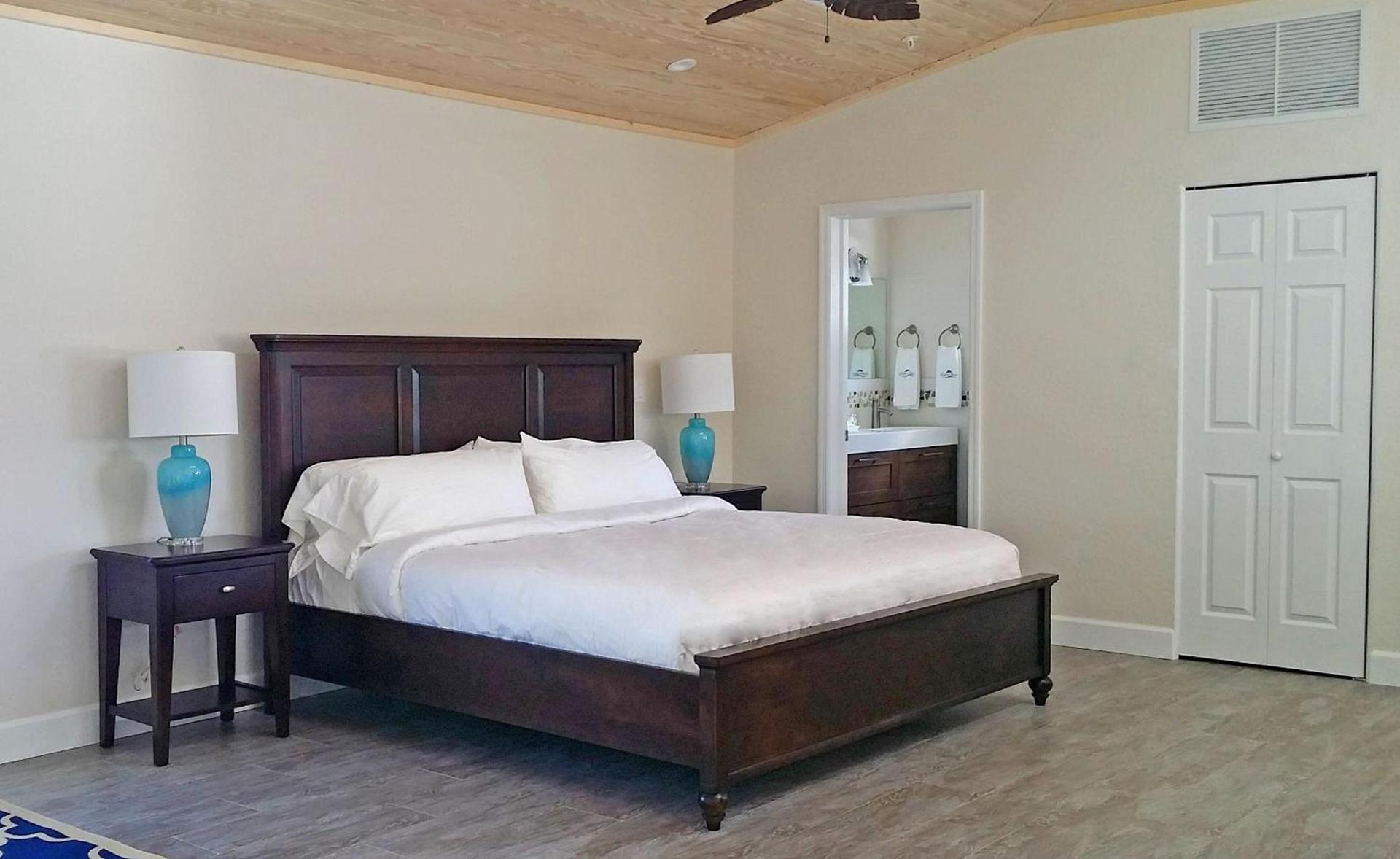 Dolphin Point Villas photo 36