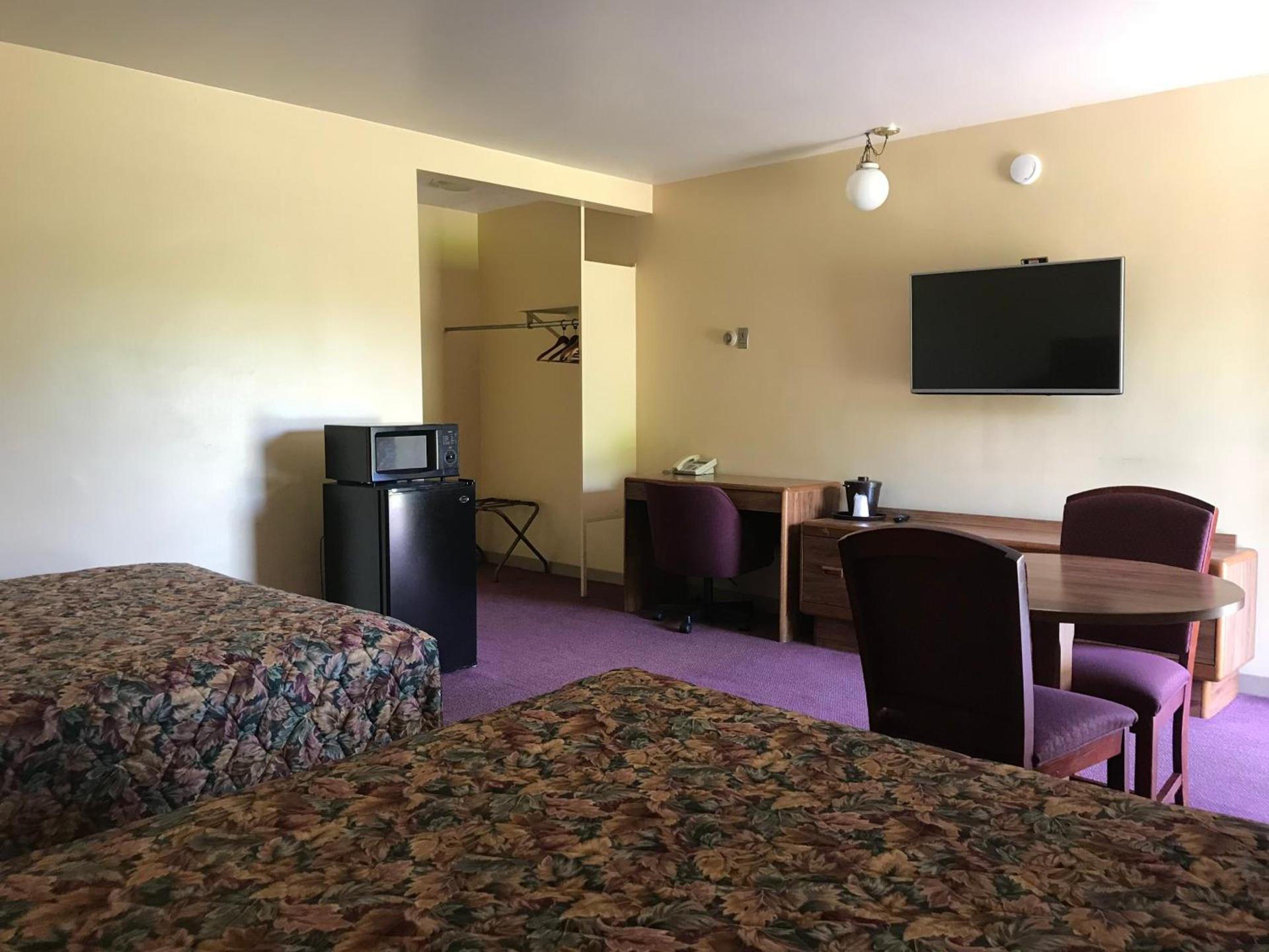 Allenwood Motel photo 12
