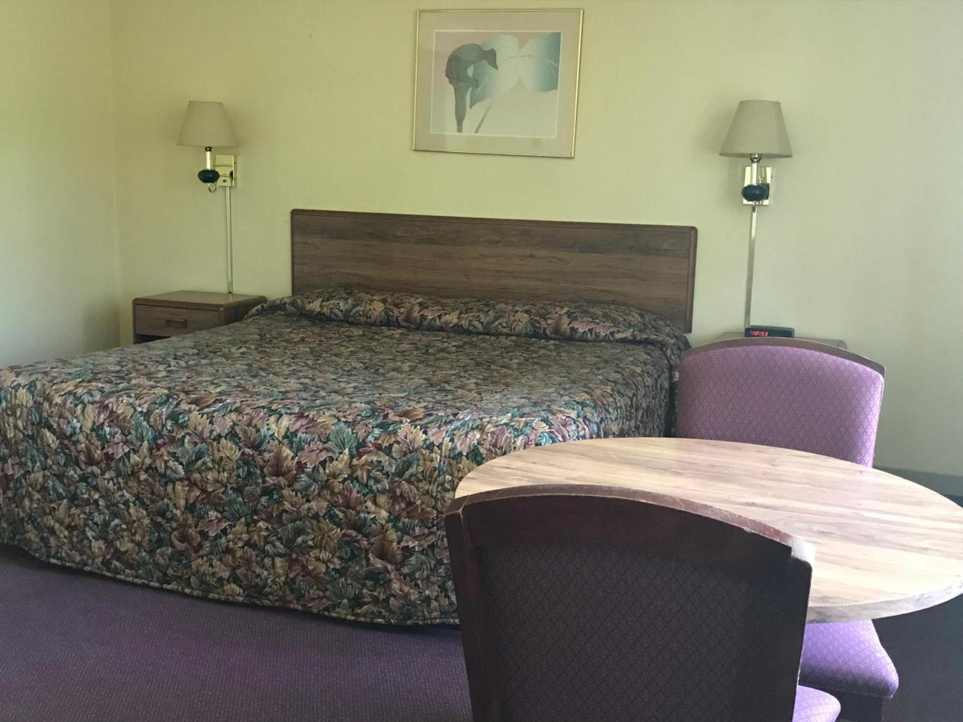 Allenwood Motel photo 3