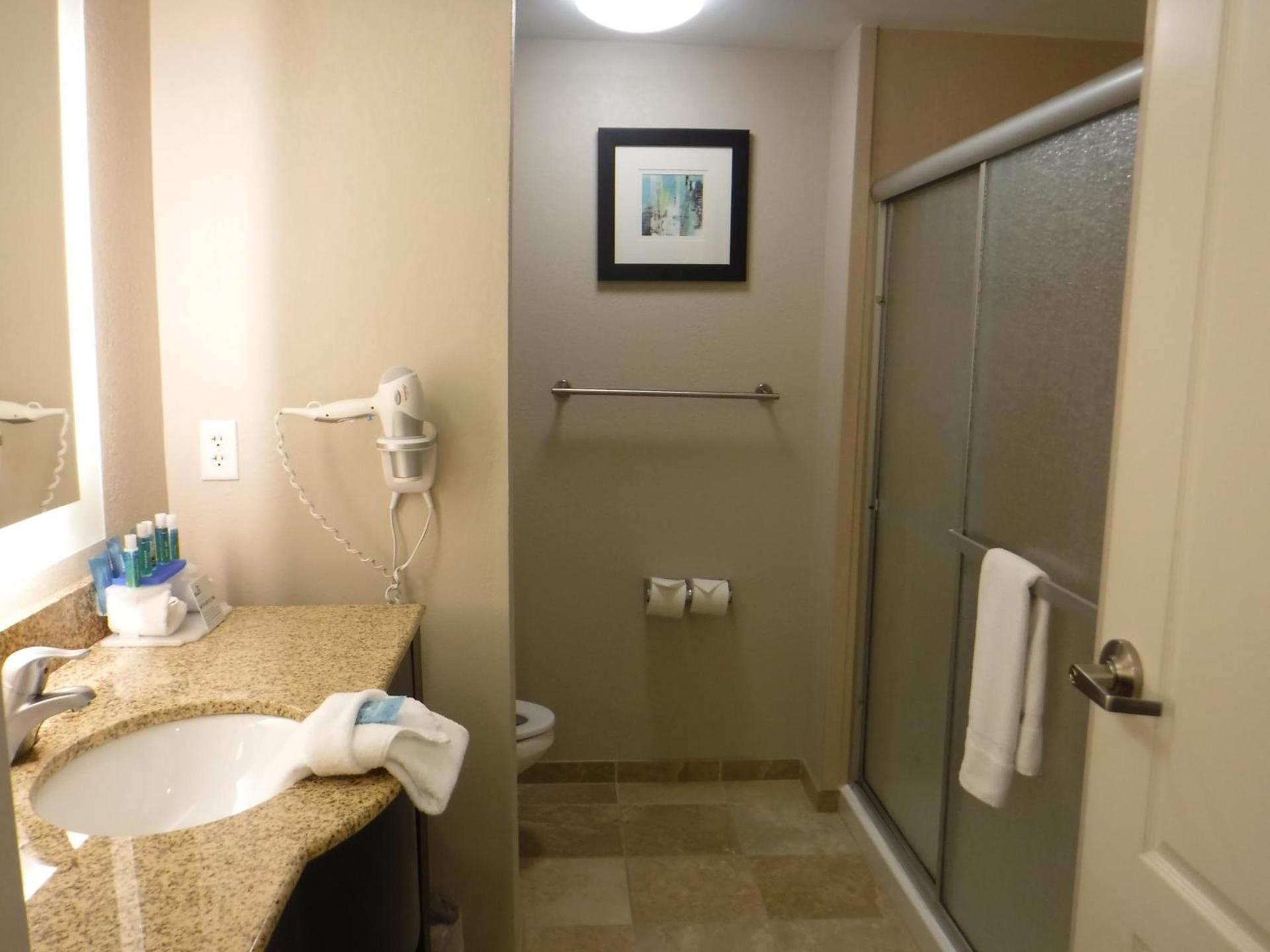 Holiday Inn Express West Jefferson by IHG photo 2