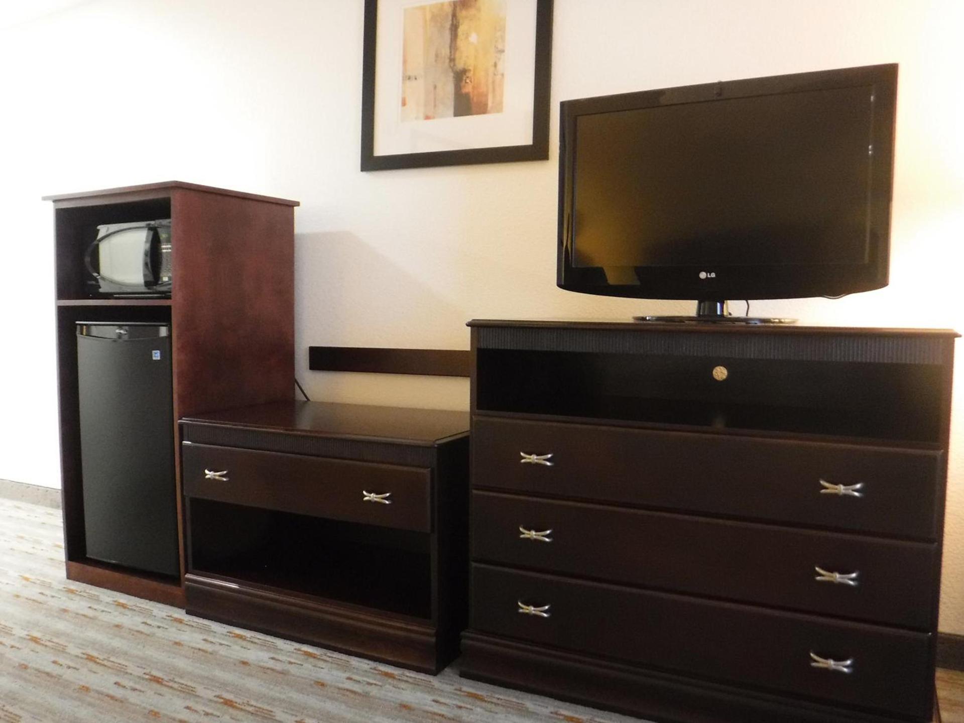 Holiday Inn Express West Jefferson by IHG photo 9