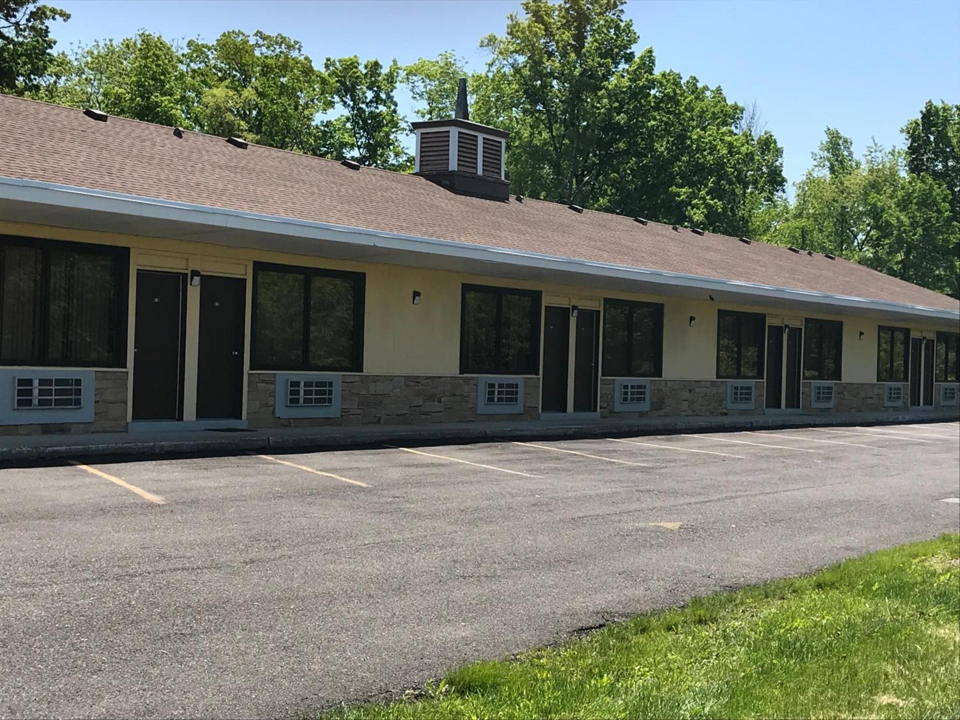 Allenwood Motel photo 5