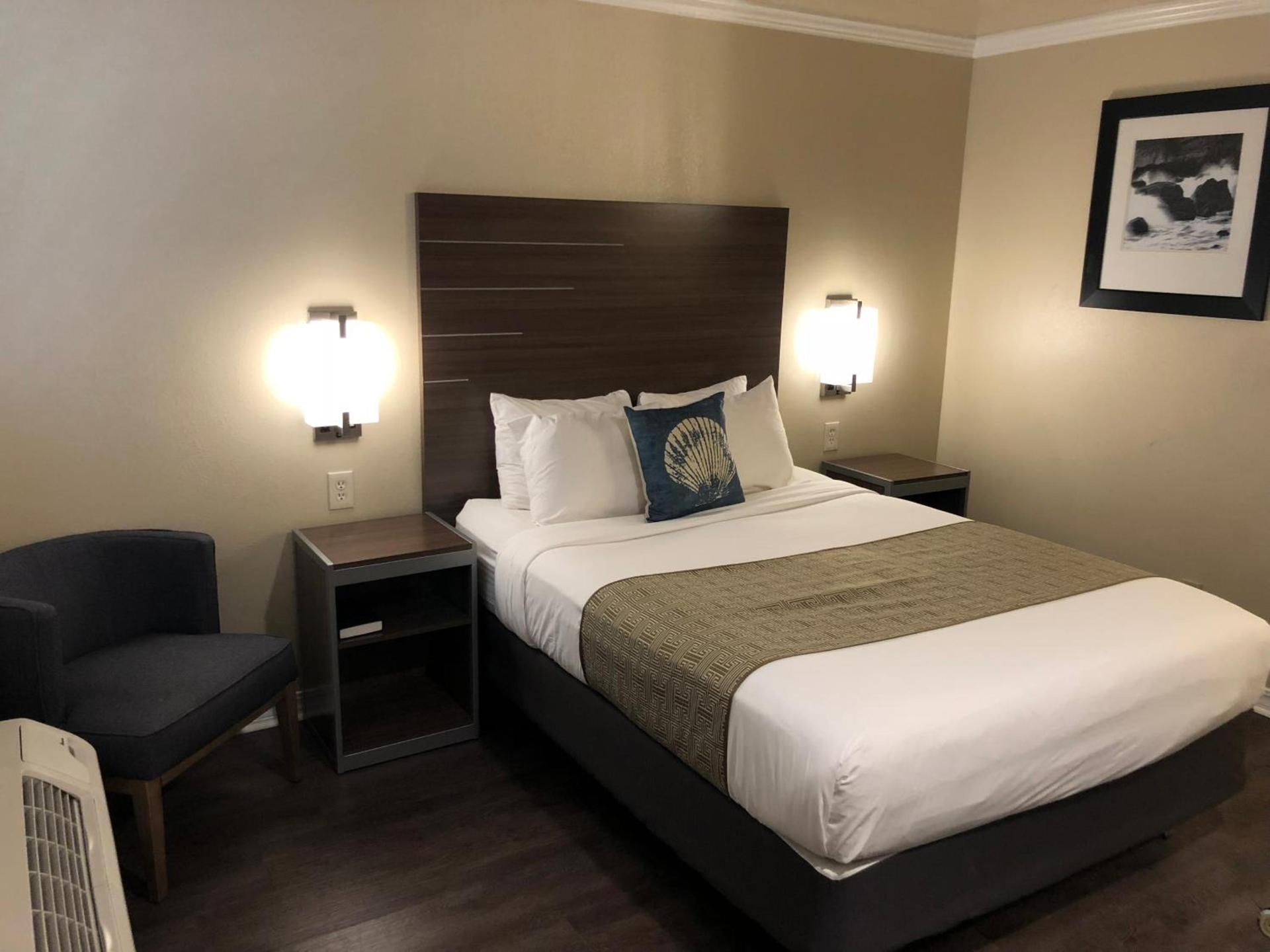 El Castell Motel photo 17