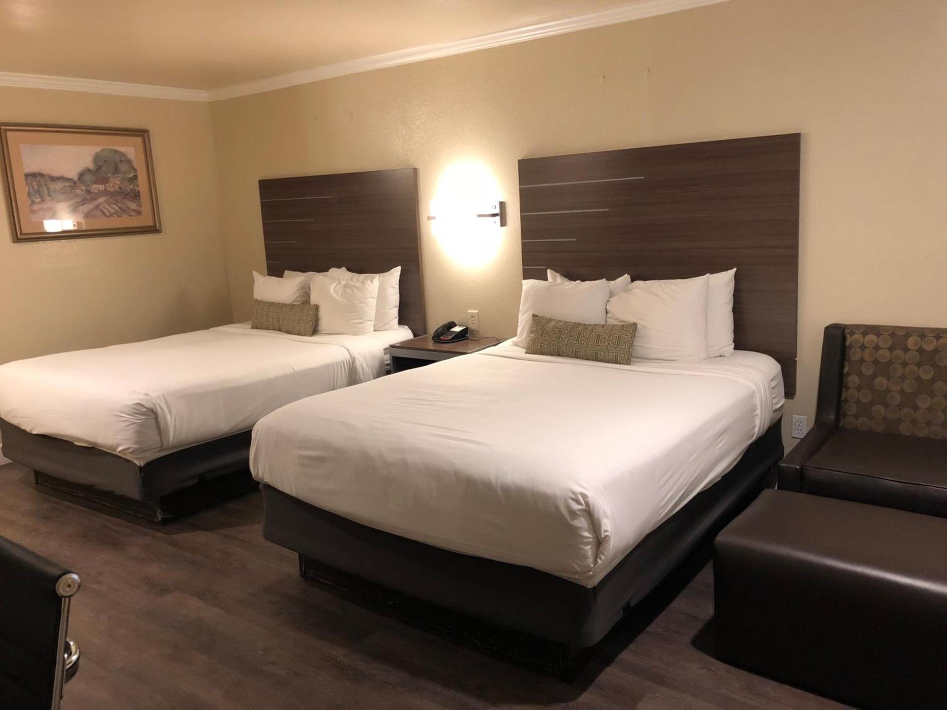 El Castell Motel photo 23