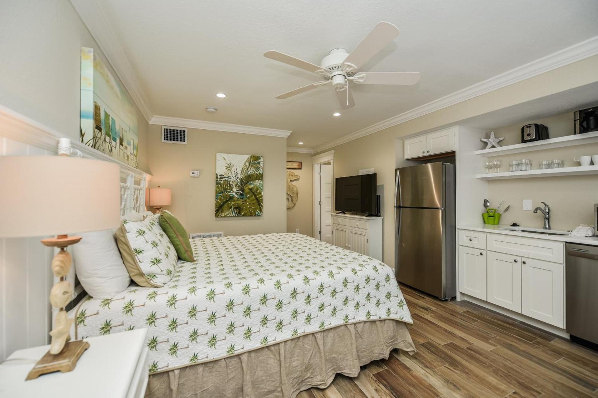 Tropical Breeze Resort photo 48