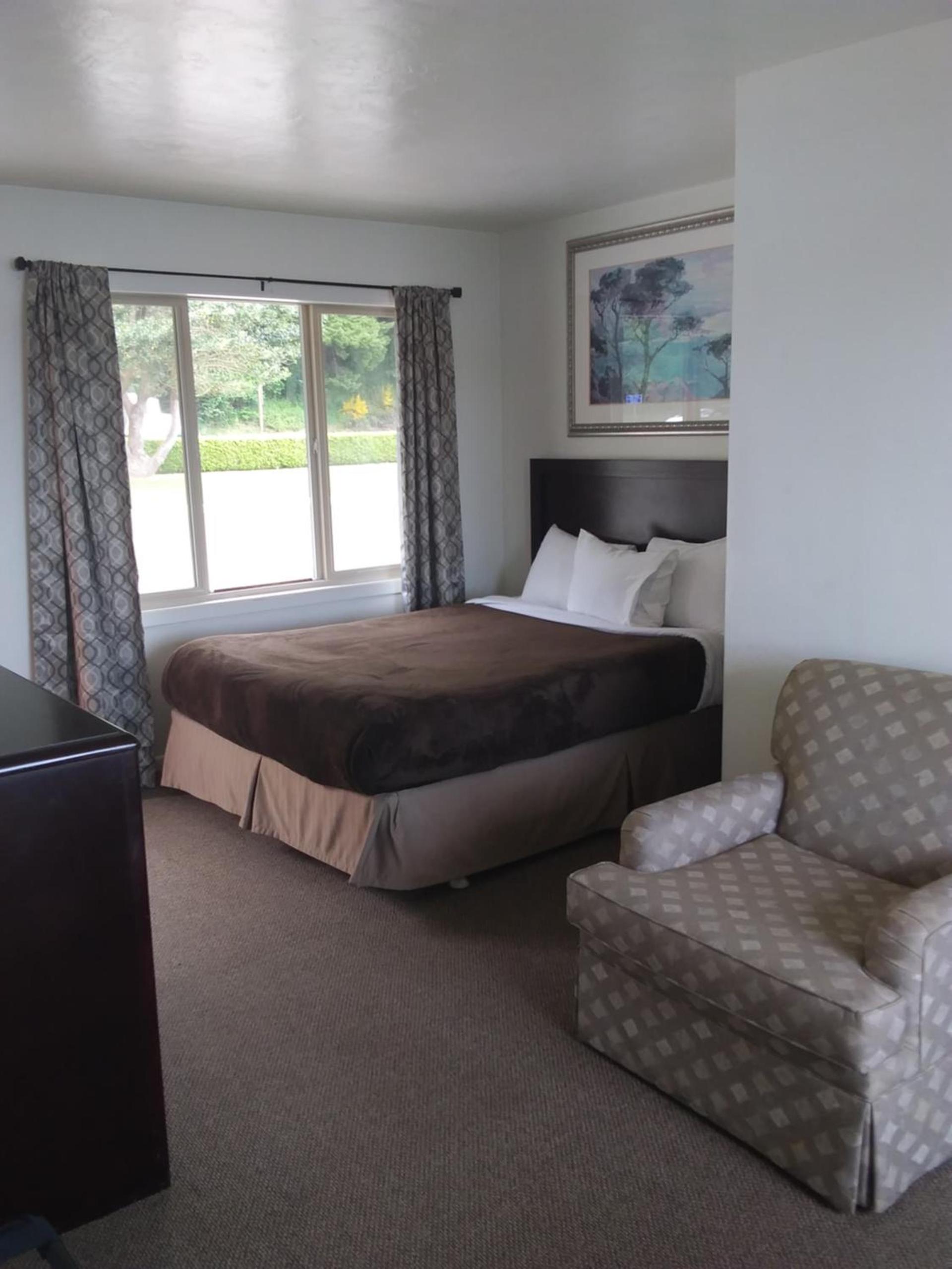 Bay Bridge Motel photo 20